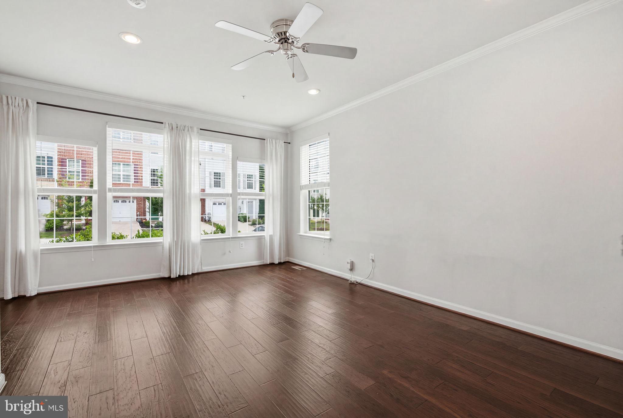 DORCHESTER VIEW - Residential