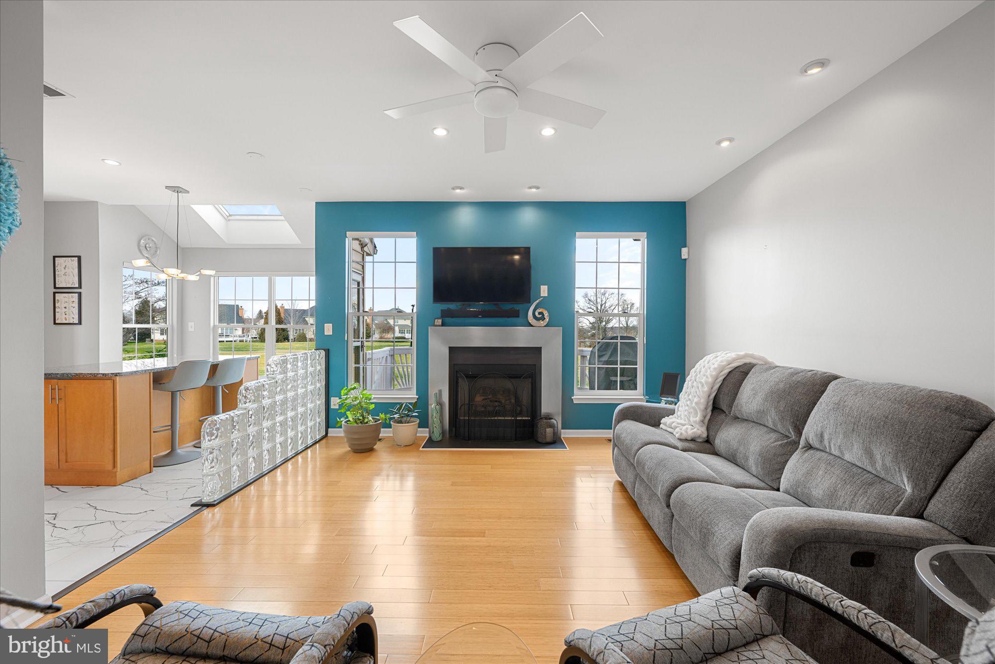 BELMONT COUNTRY CLUB - Residential