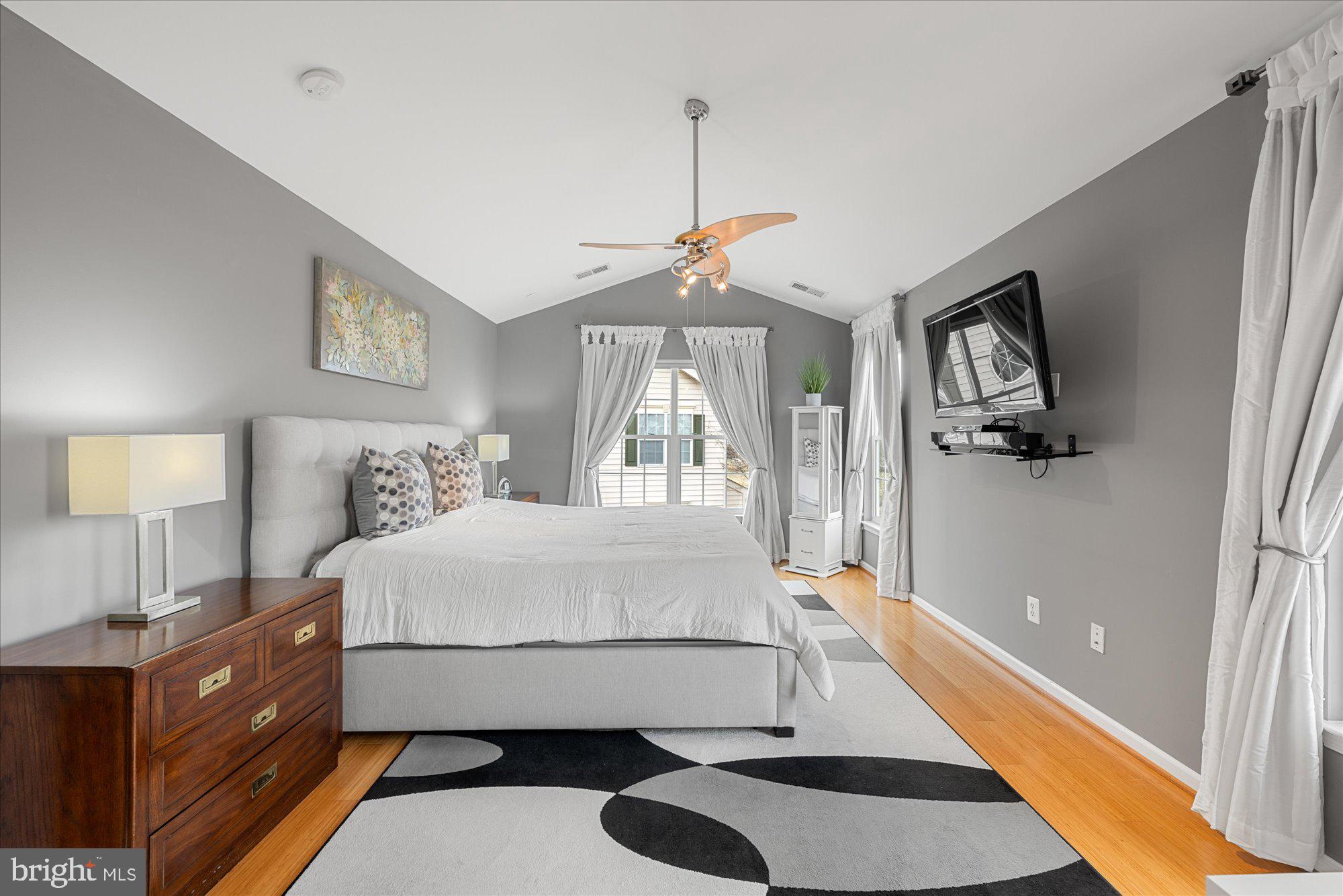 BELMONT COUNTRY CLUB - Residential
