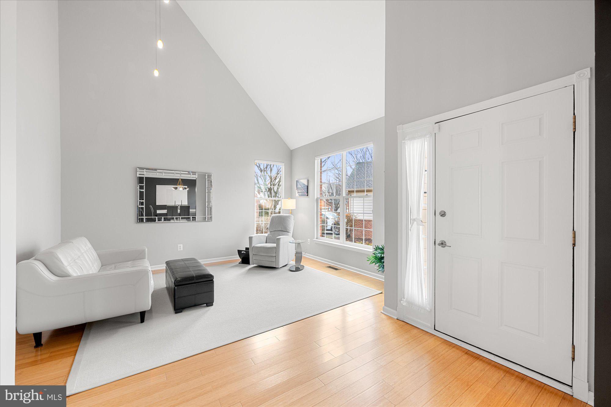 BELMONT COUNTRY CLUB - Residential
