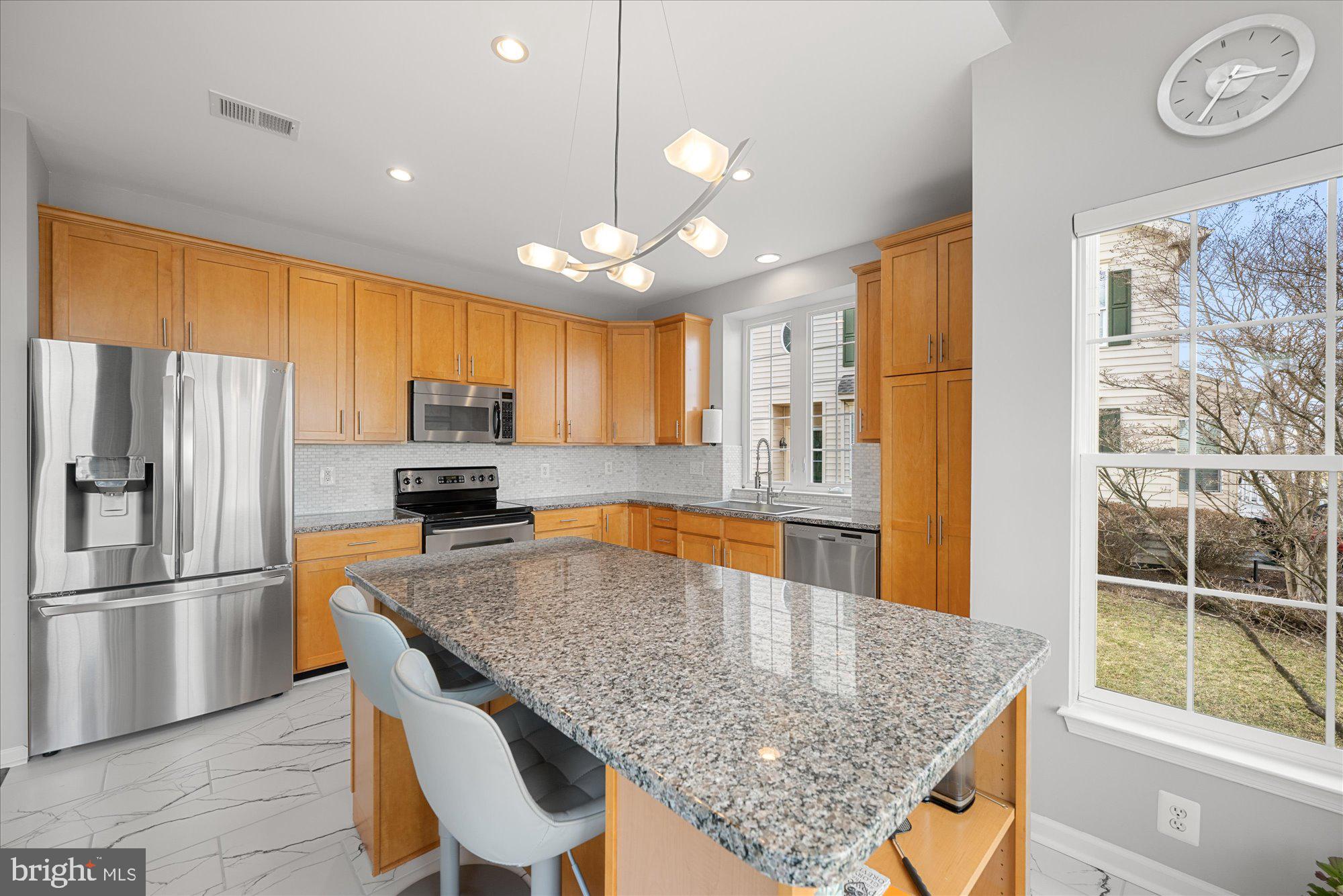 BELMONT COUNTRY CLUB - Residential