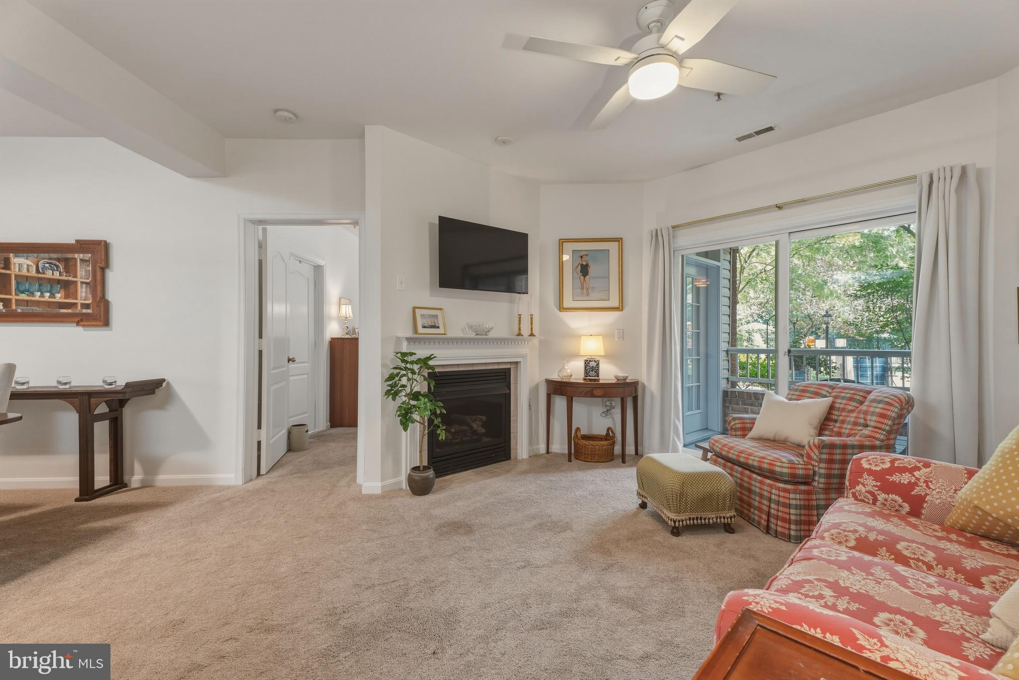 HIGH VIEW - Residential