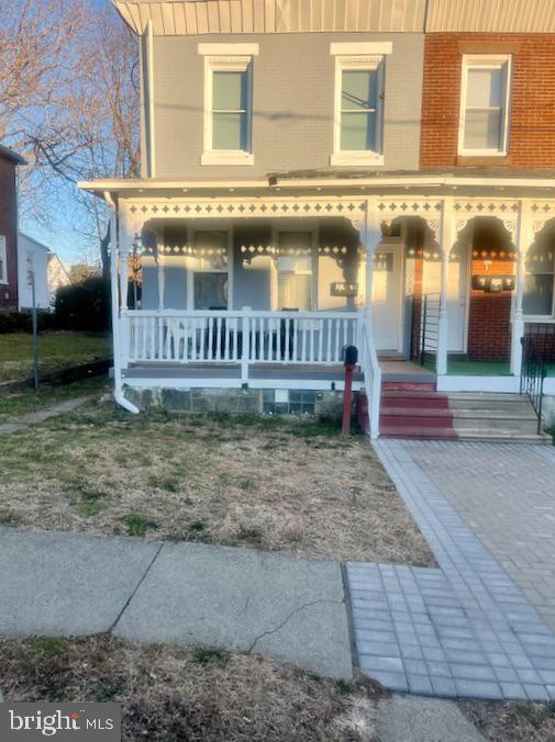 High-Opportunity TRIPLEX – Oak Lane
Packed with potential, this multi-family offers immediate cash flow and a clear path to higher returns. It’s poised to generate $40,000+ annually with strong appreciation potential.
Current Rents (All Under Market):
* 2BR: $1,300 (Market $1,500)
* 1BR: $1,000 (Market $1,200)
* 1BR: (vacant) (Market $1,000)
Highlights:
* Newer windows
* New electric heat system
* Newer hot water heaters
* Desirable Oak Lane location
* Solid bones & original charm
* All units highly maintained
* Reposition for higher rents & market value
* Ideal for owner-occupied mortgage helper — live in one unit while rents help cover the mortgage. 
Rental Terms:
* Tenant pays electric, cable, phone, snow removal
* Owner pays sewer/water, pest control, lawn care

Investor At-A-Glance
Description