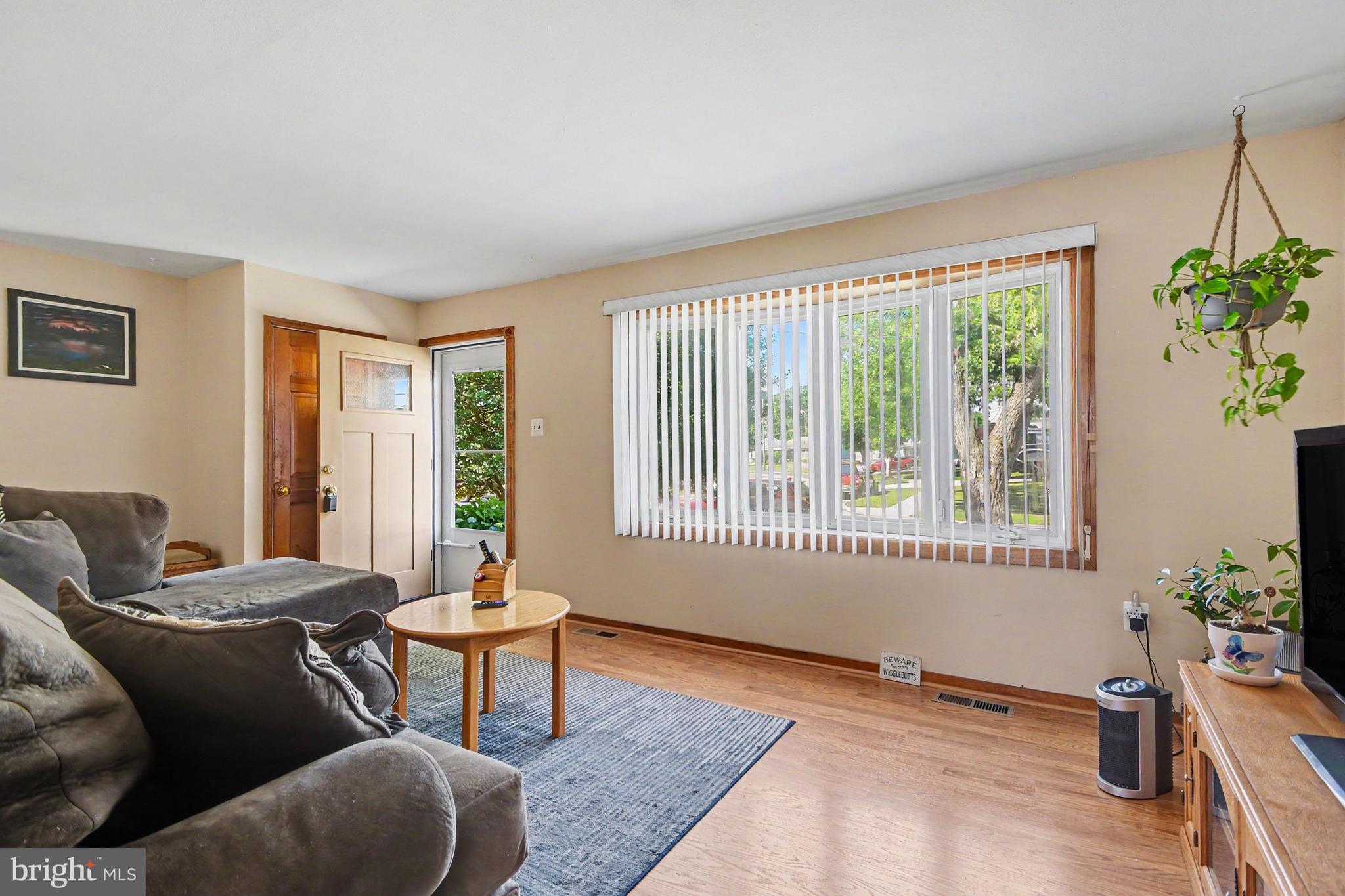 CROYDON ACRES - Residential