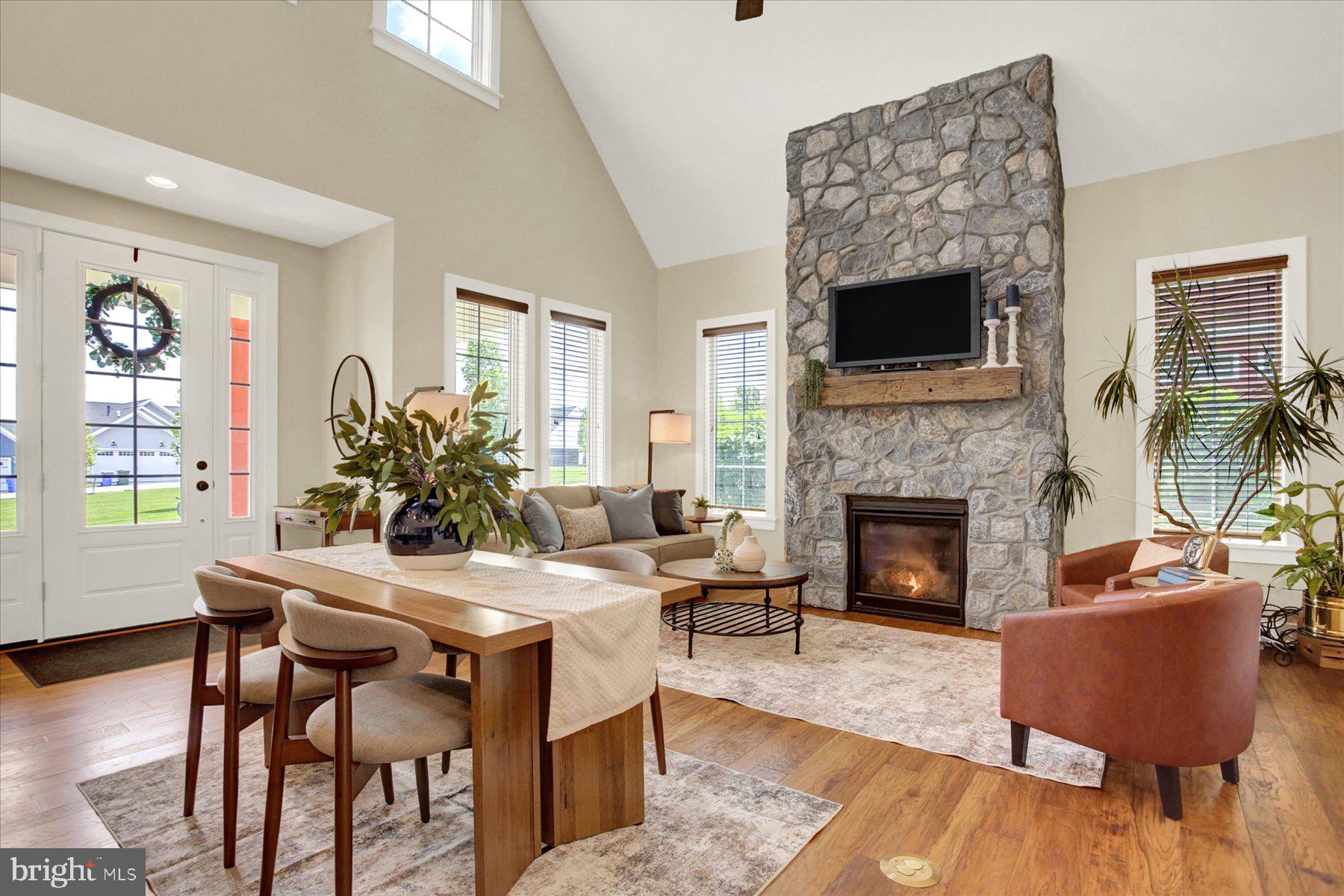 THE PORCHES OF ALLENBERRY - Residential