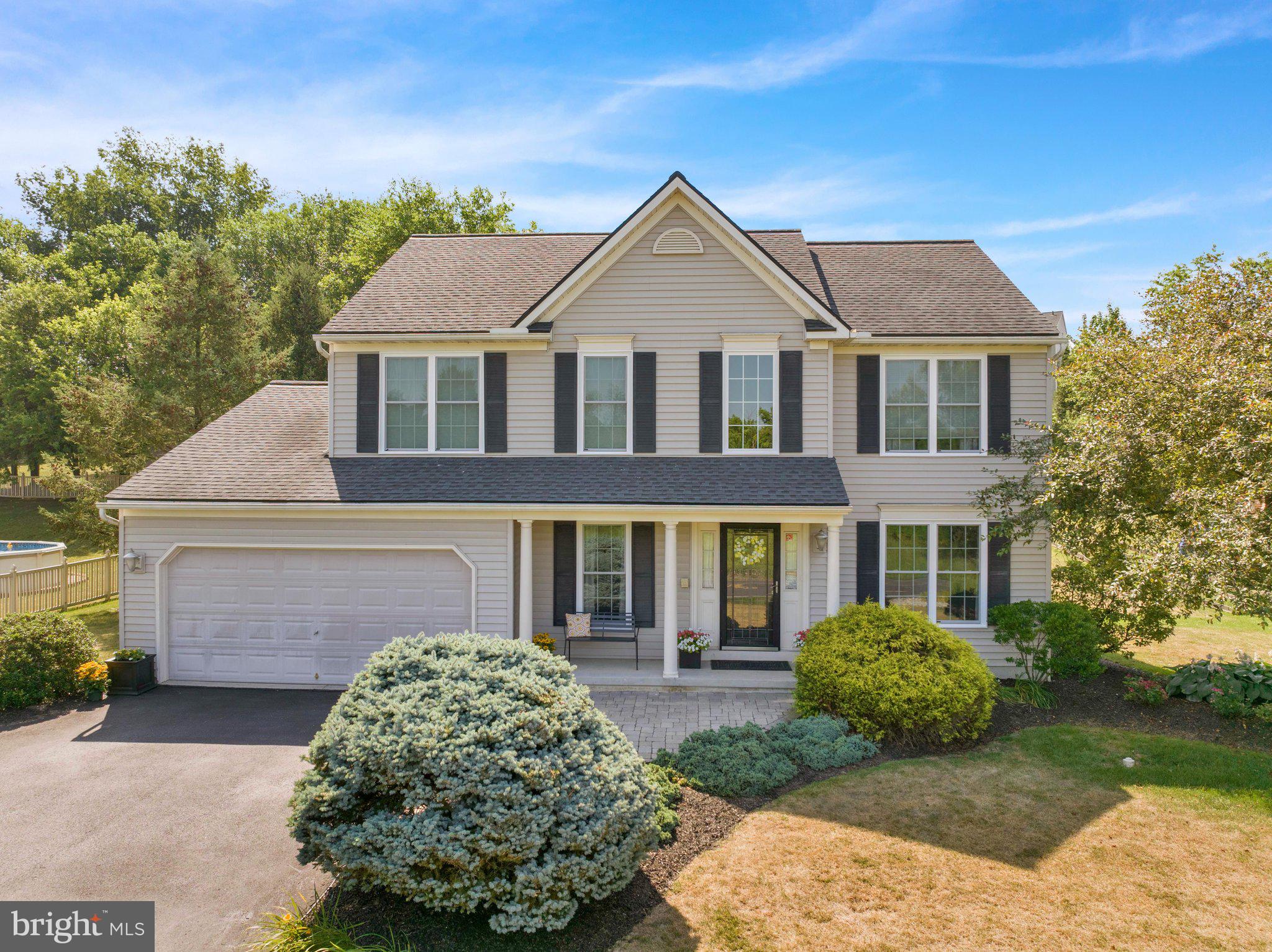 MANOR CREEK - Residential