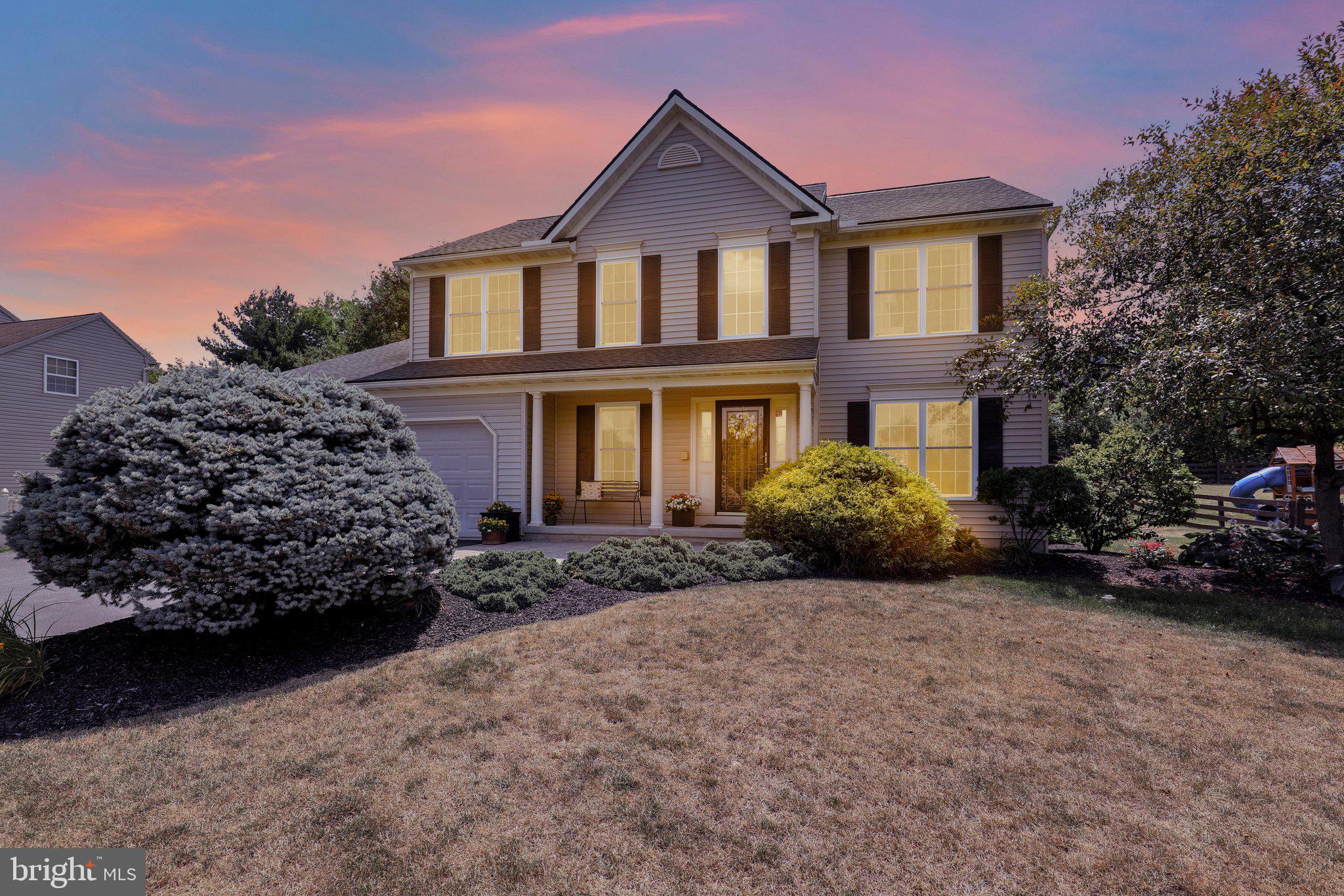 MANOR CREEK - Residential