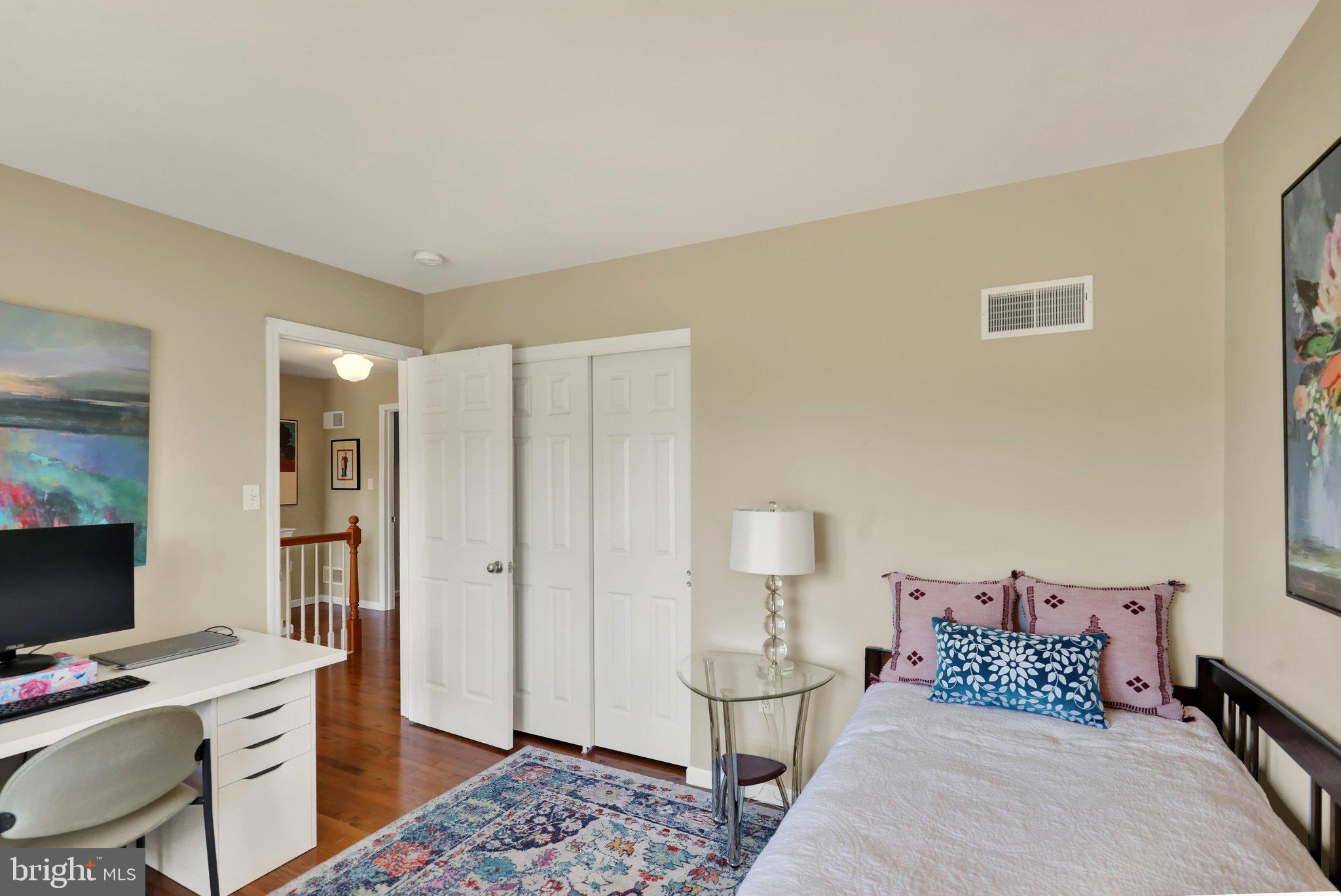 MANOR CREEK - Residential