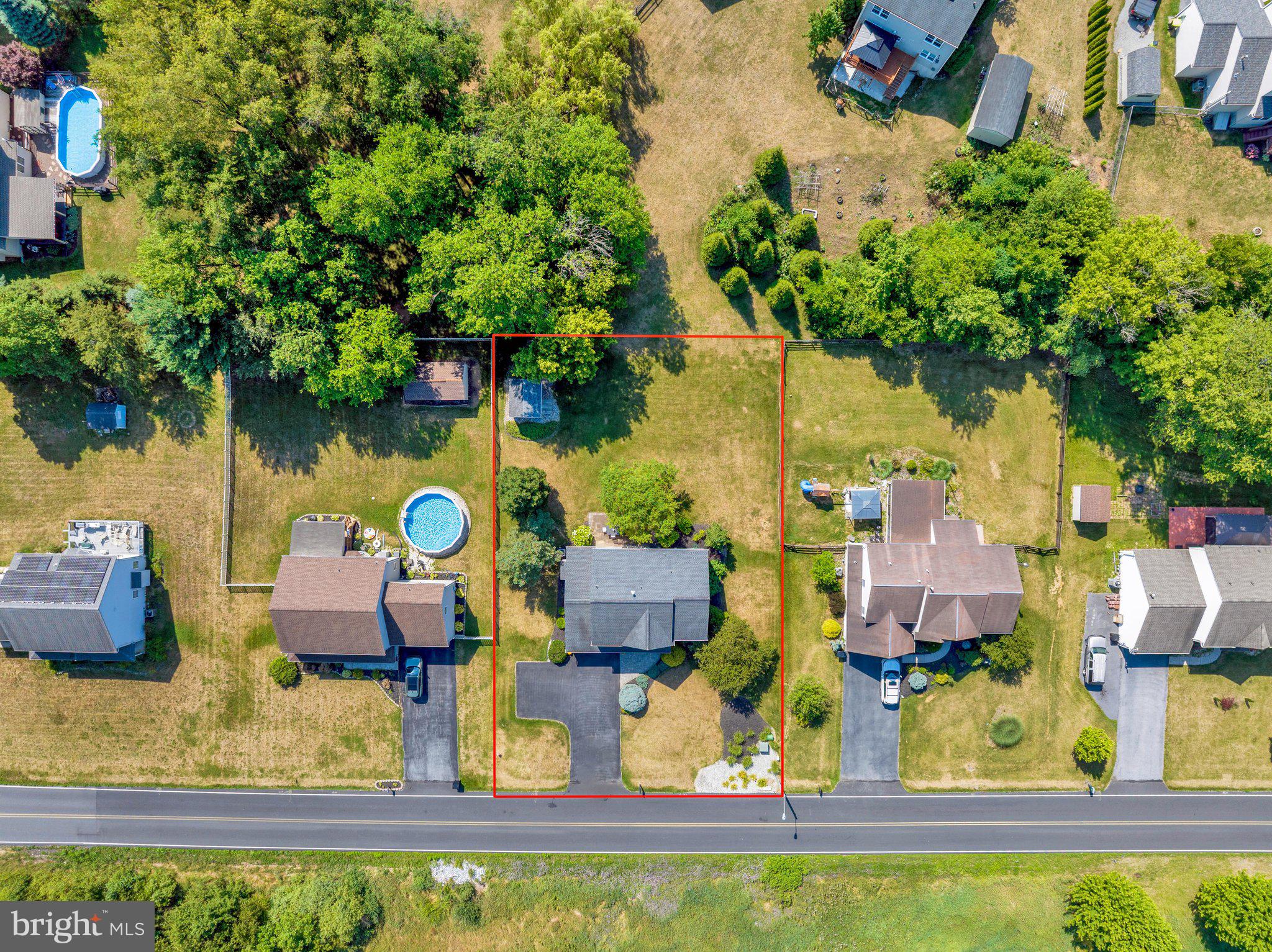 MANOR CREEK - Residential