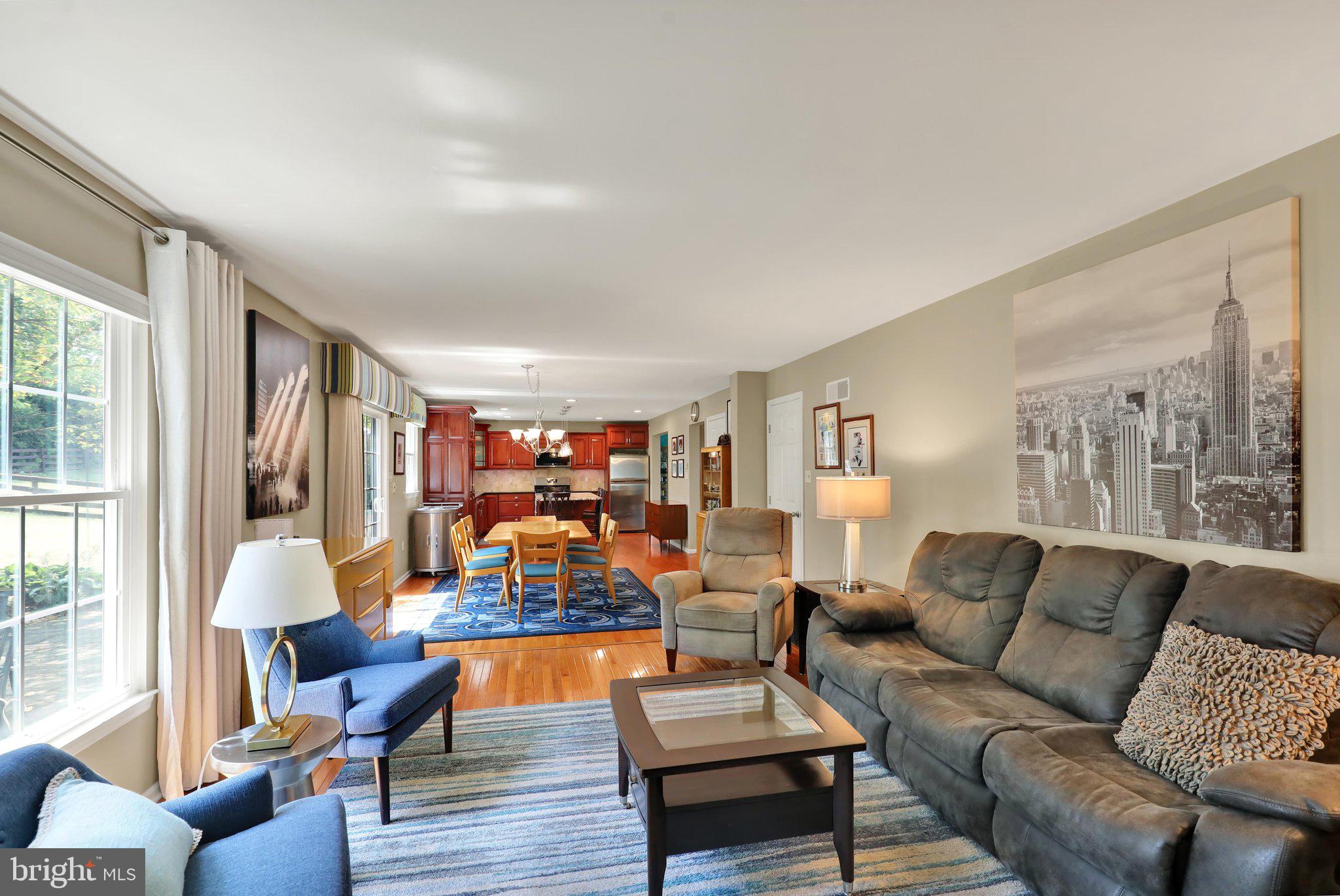 MANOR CREEK - Residential