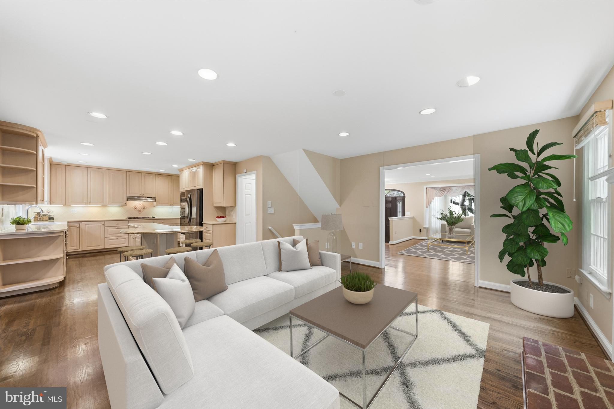 MONTROSE VILLAGE - Residential