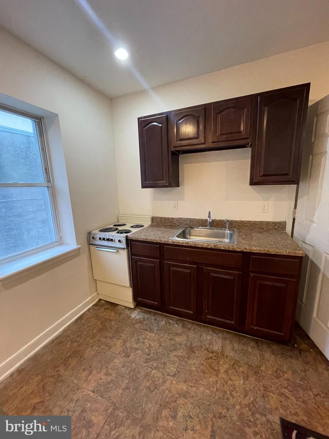 FAIRHILL - Residential Income