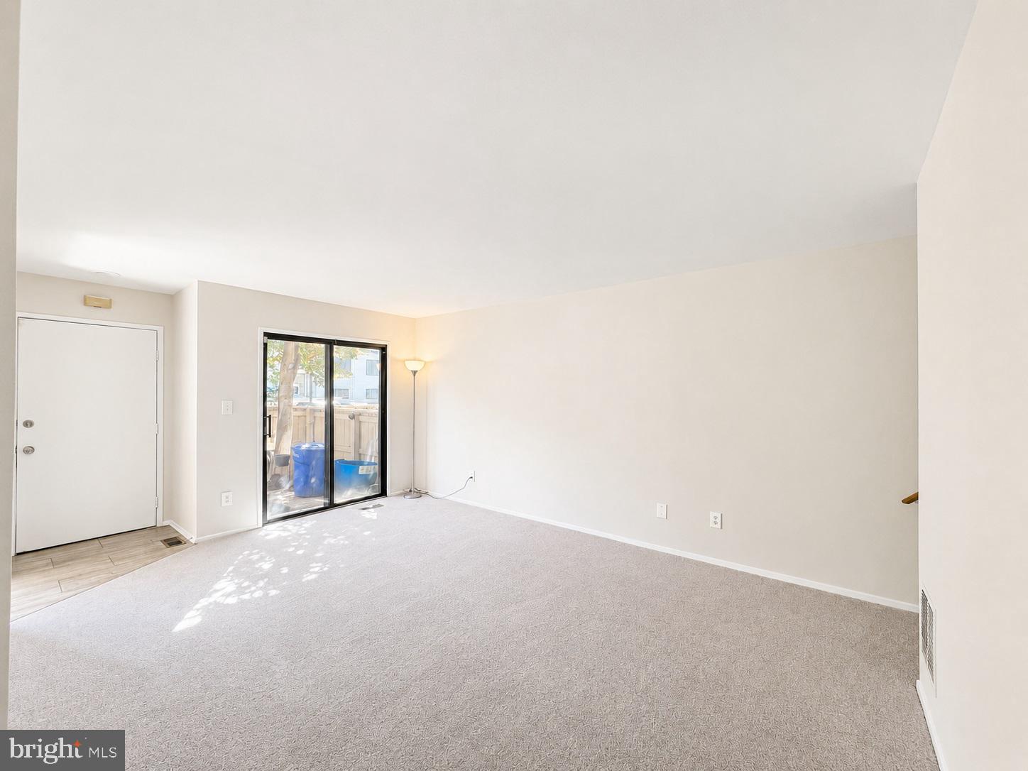 ESSEX PLACE - Residential
