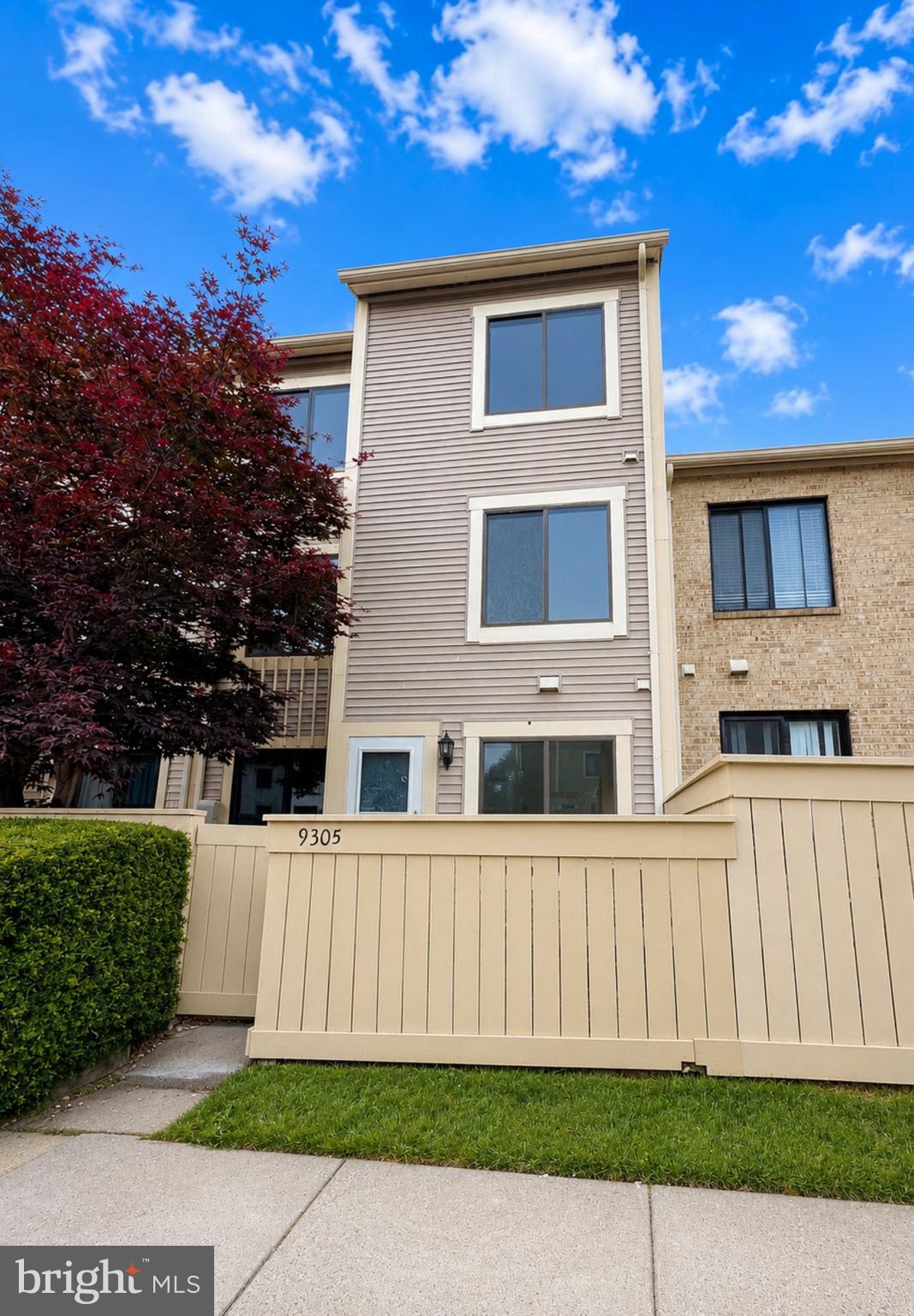 ESSEX PLACE - Residential