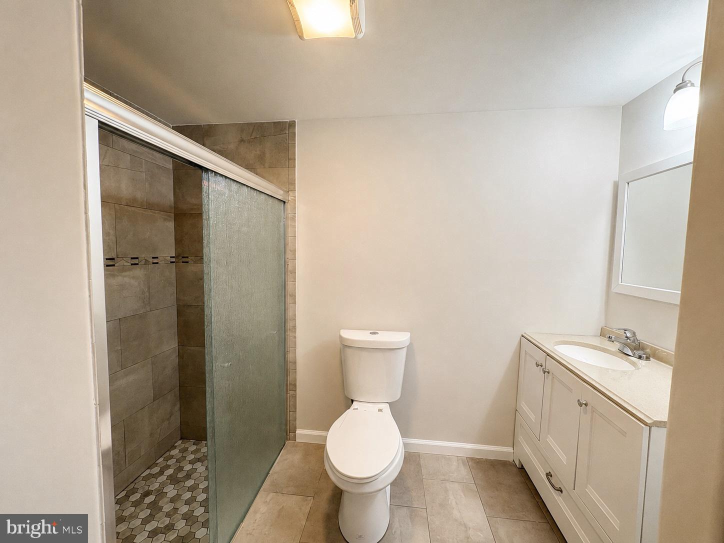 ESSEX PLACE - Residential