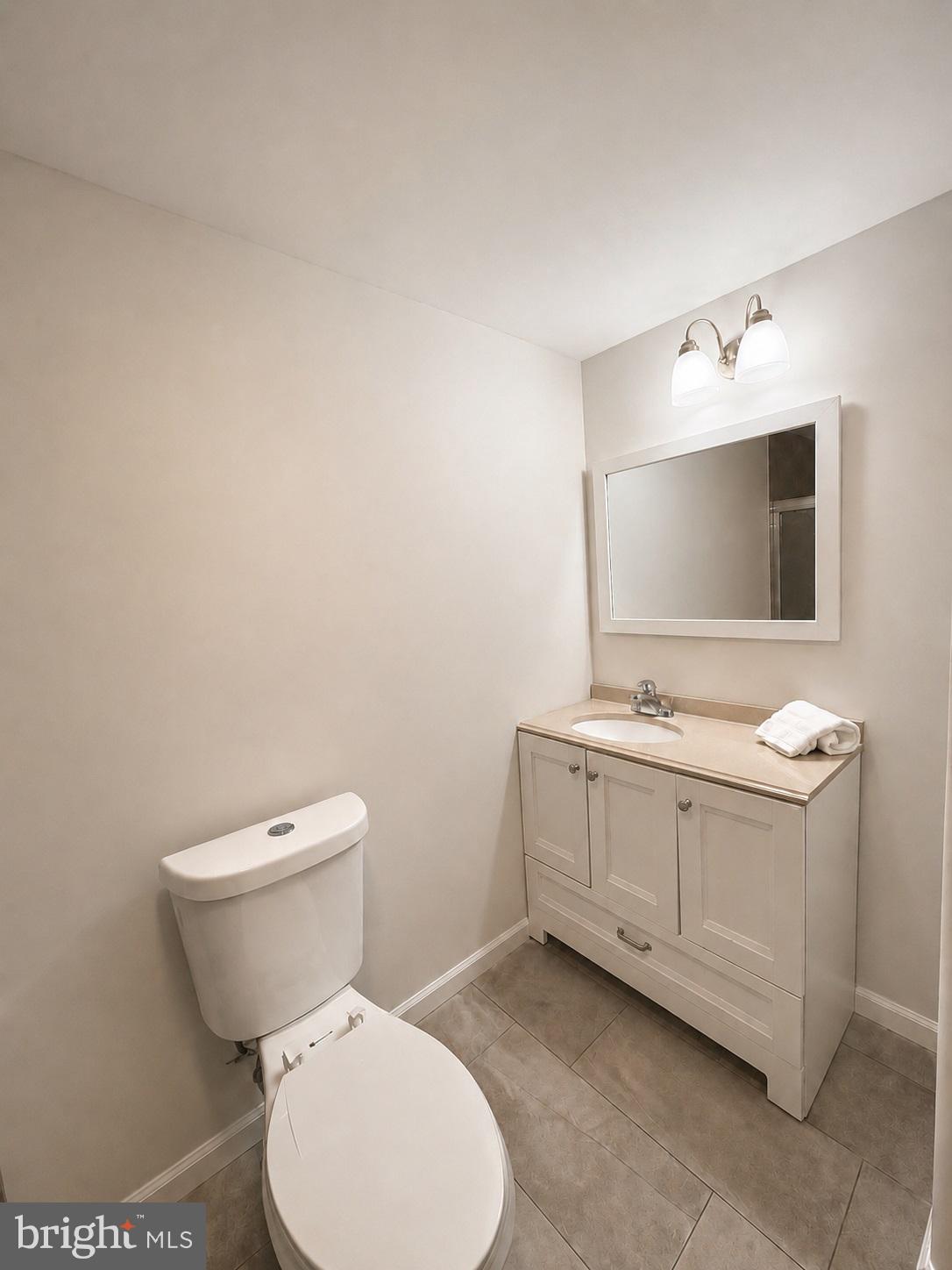 ESSEX PLACE - Residential