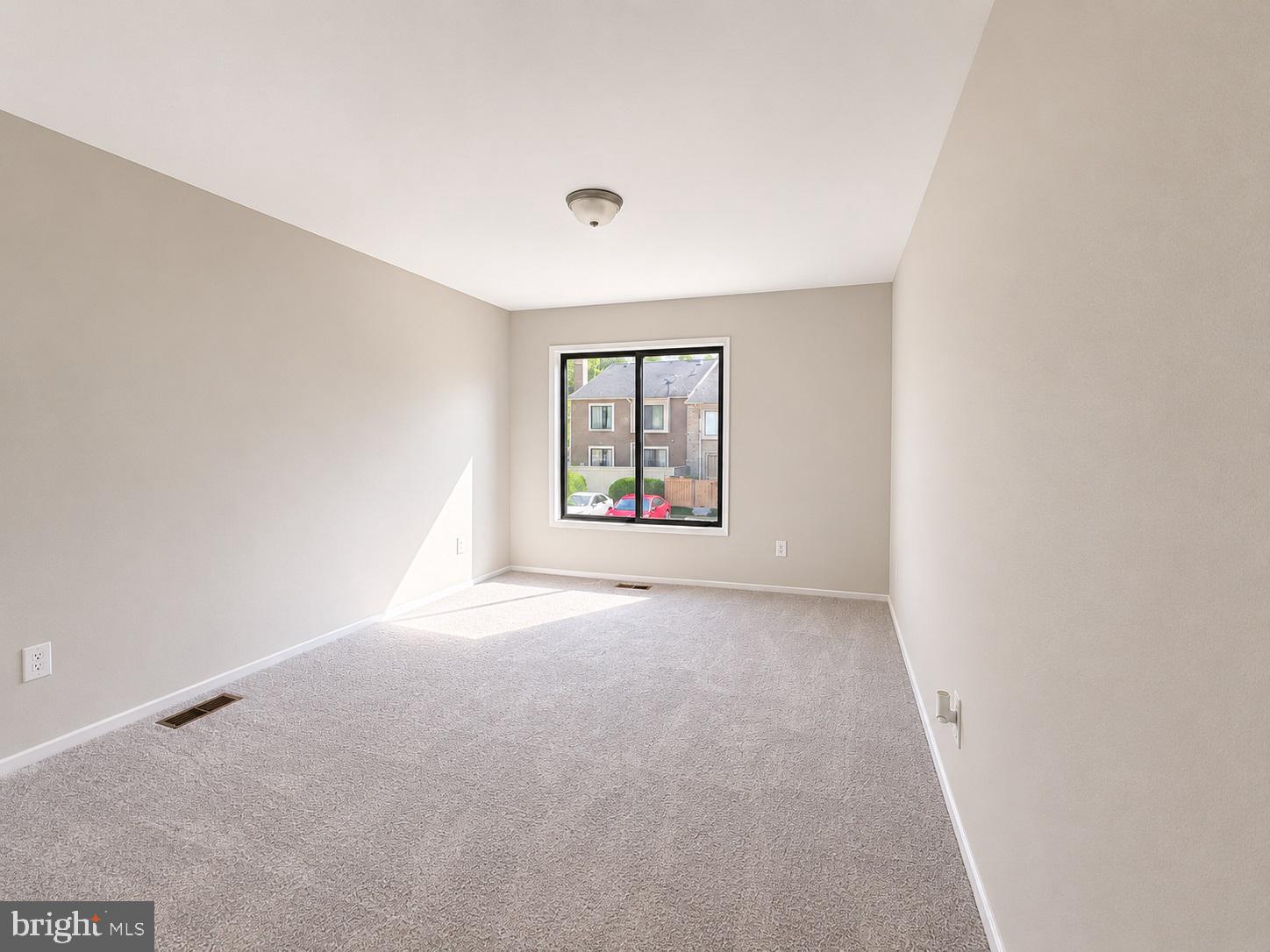 ESSEX PLACE - Residential