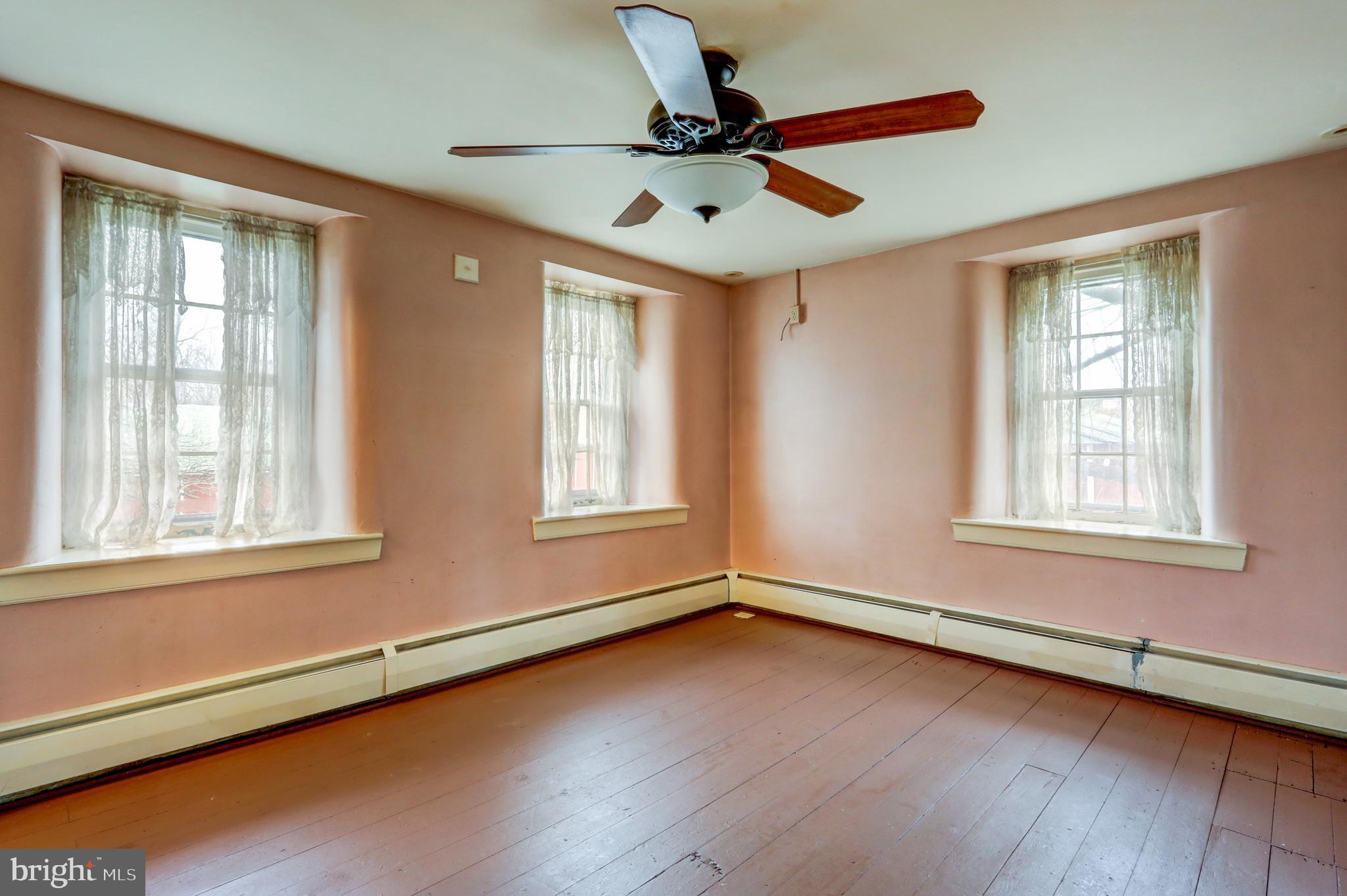BRECKNOCK TOWNSHIP - Residential