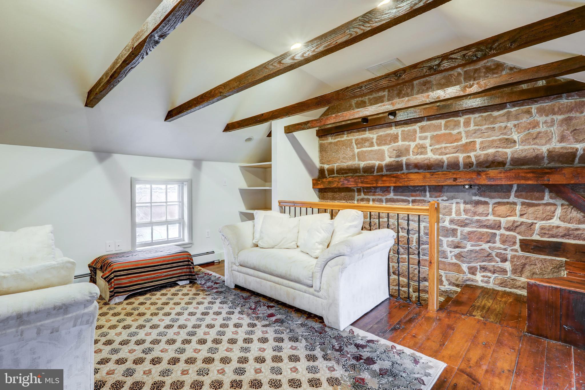 BRECKNOCK TOWNSHIP - Residential