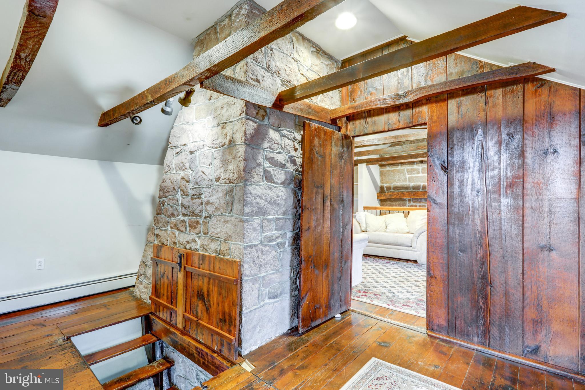 BRECKNOCK TOWNSHIP - Residential