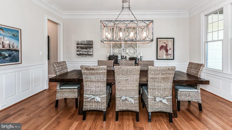 COUNTRY CLUB HILLS - Residential