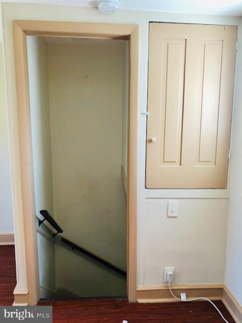 OLDE KENSINGTON - Residential Lease