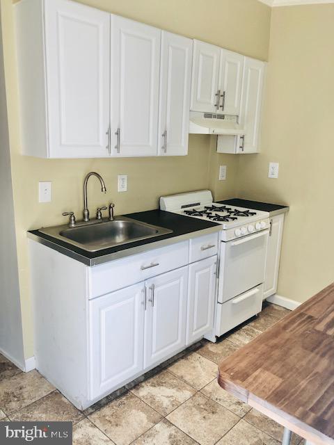 OLDE KENSINGTON - Residential Lease
