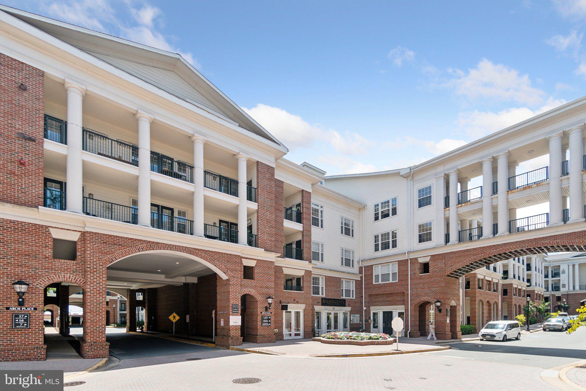 THE COLONNADE AT KENTLANDS - Residential