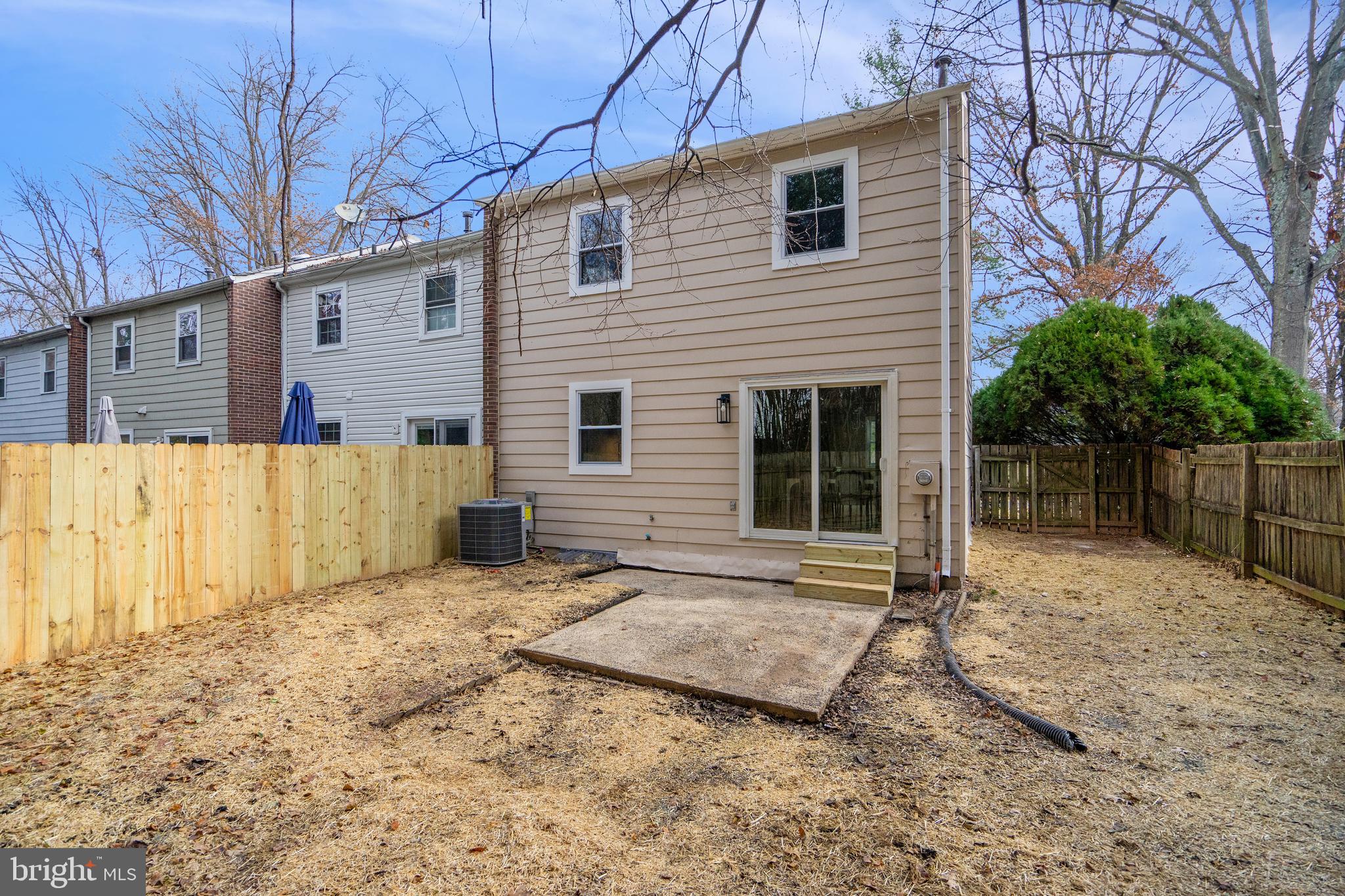 LAKE BRADDOCK - Residential