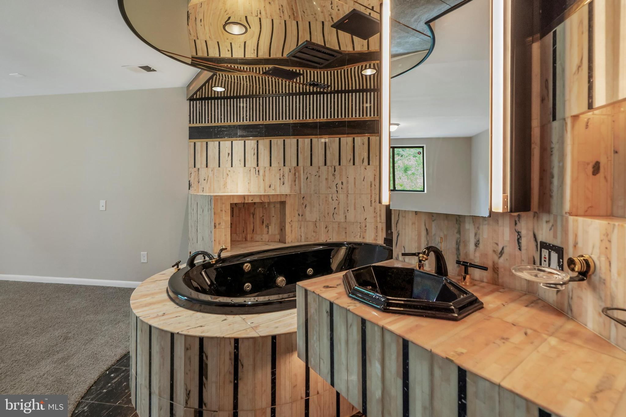 MAYS CHAPEL - Residential