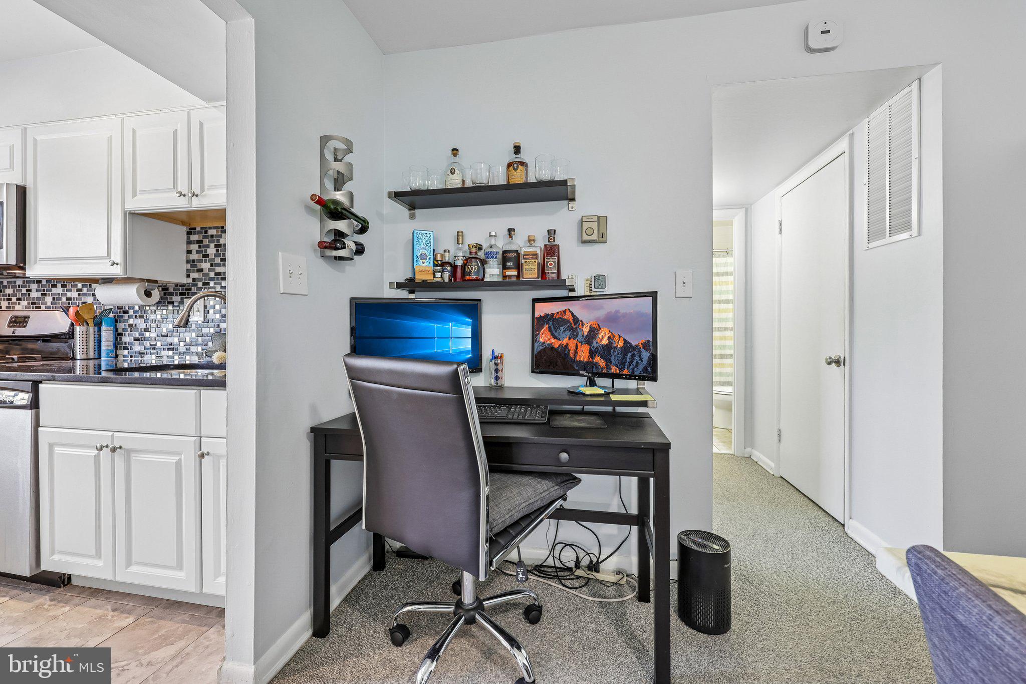 FOXCROFT COLONY CONDOS - Residential