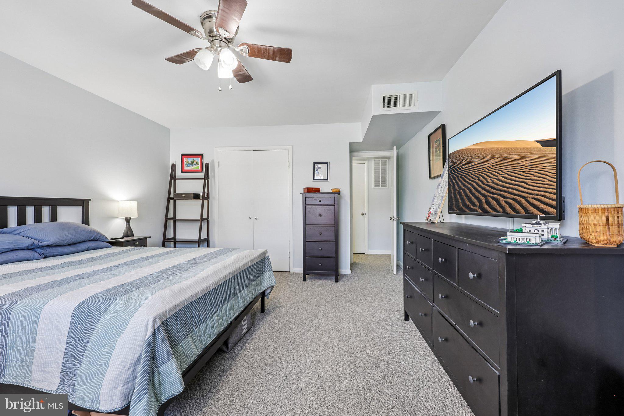 FOXCROFT COLONY CONDOS - Residential