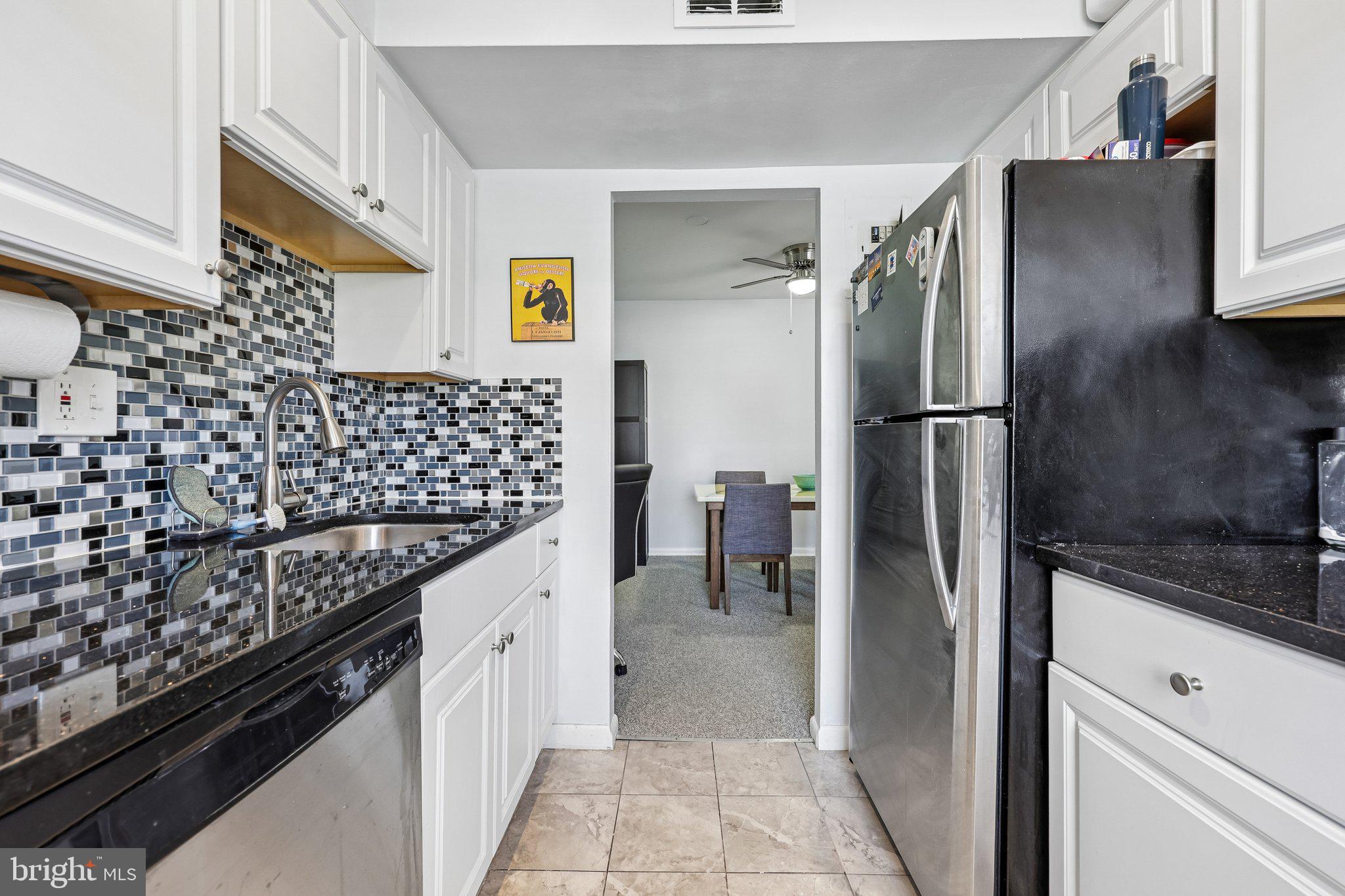 FOXCROFT COLONY CONDOS - Residential