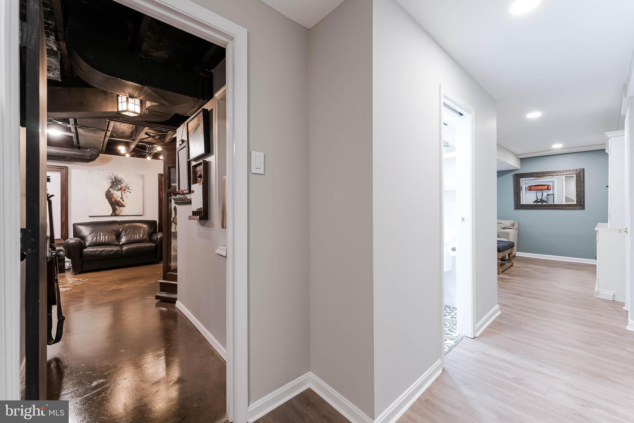 SIGNAL HILL - Residential