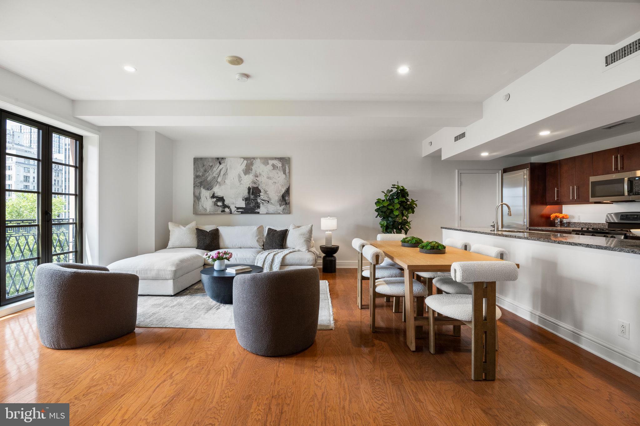 RITTENHOUSE SQUARE - Residential