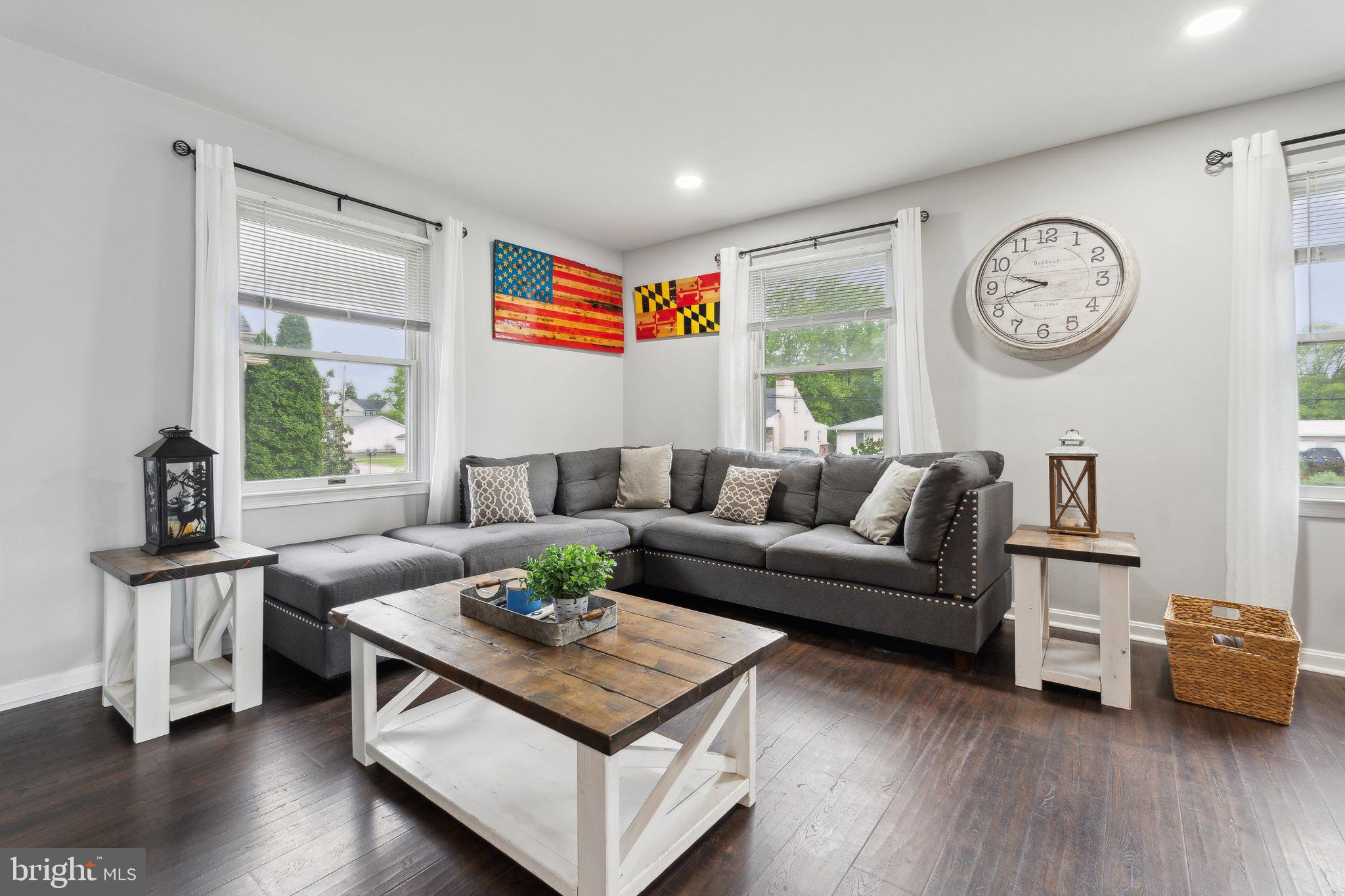 OLIVER BEACH - Residential