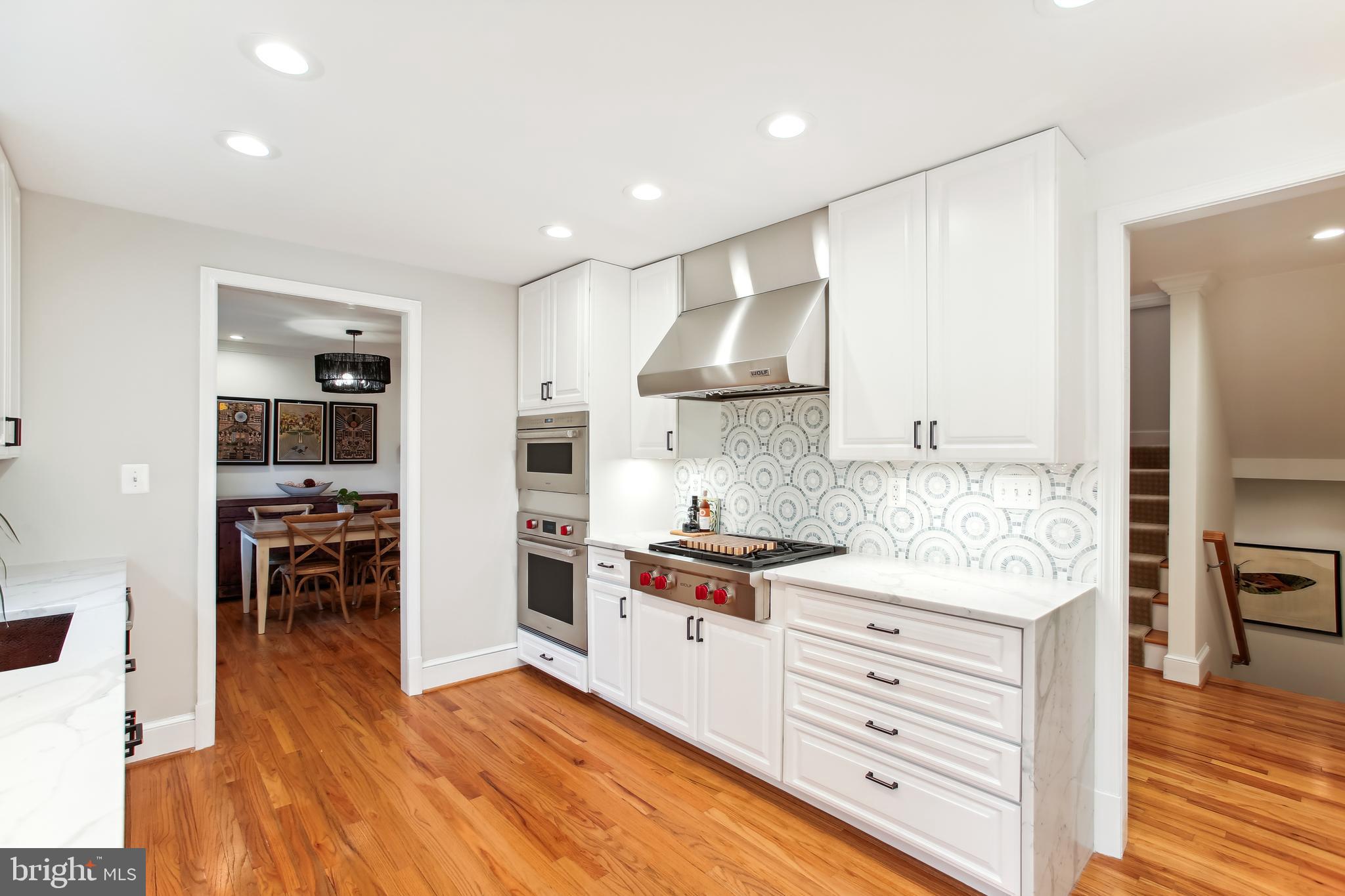CRESCENT HILLS - Residential