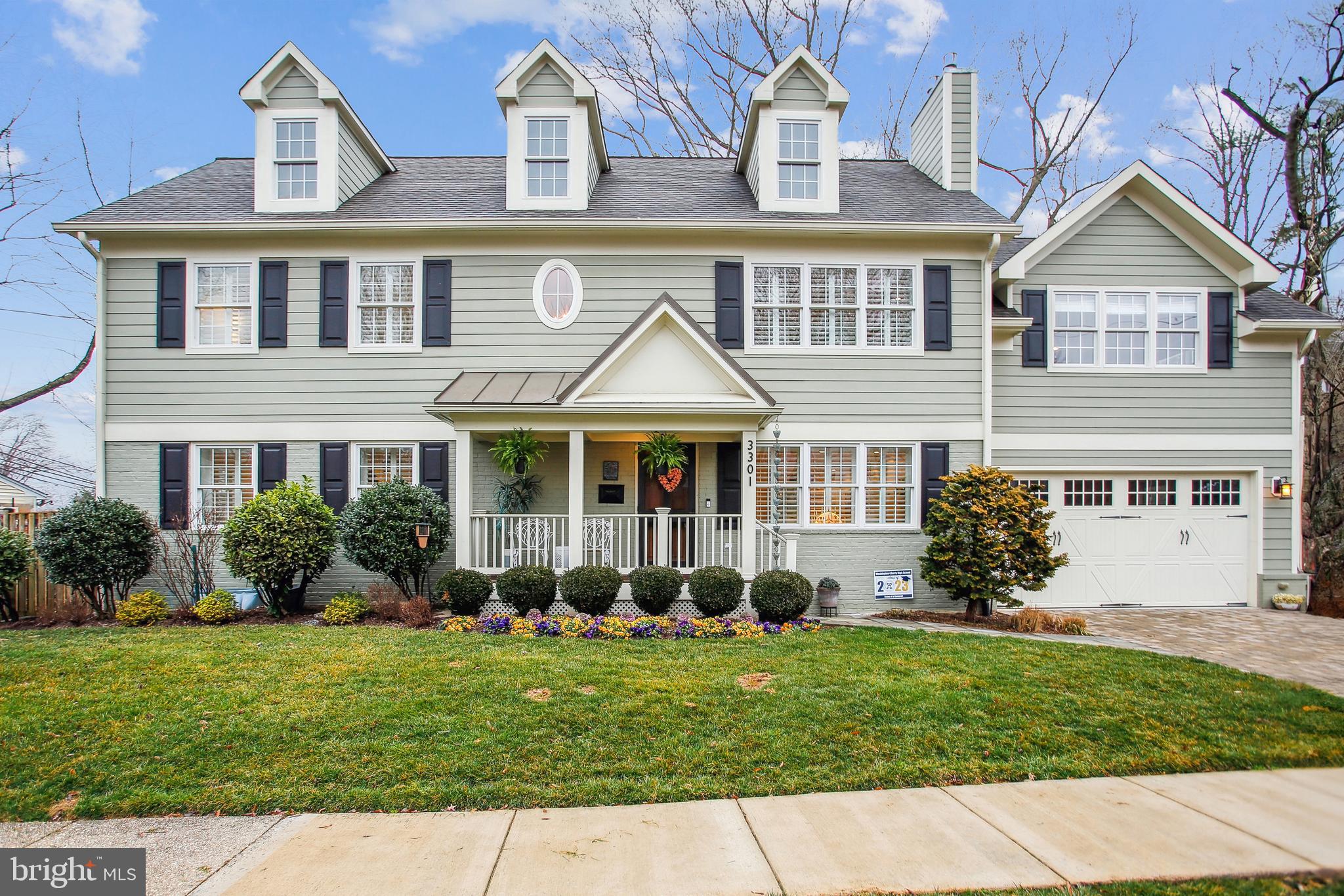 CRESCENT HILLS - Residential