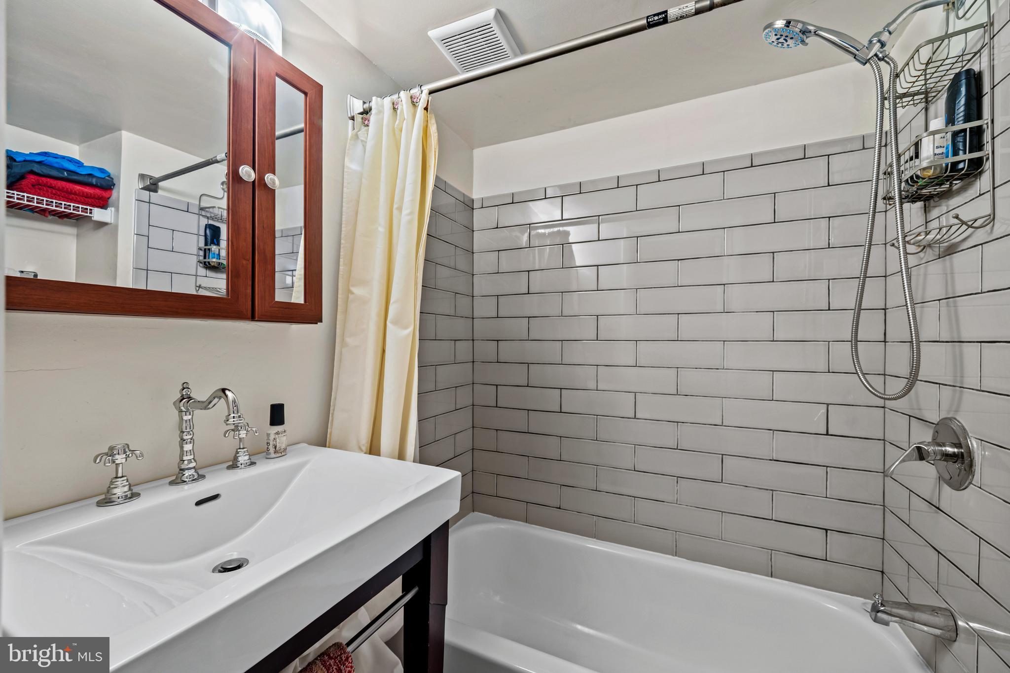 EDMONDSON RIDGE - Residential