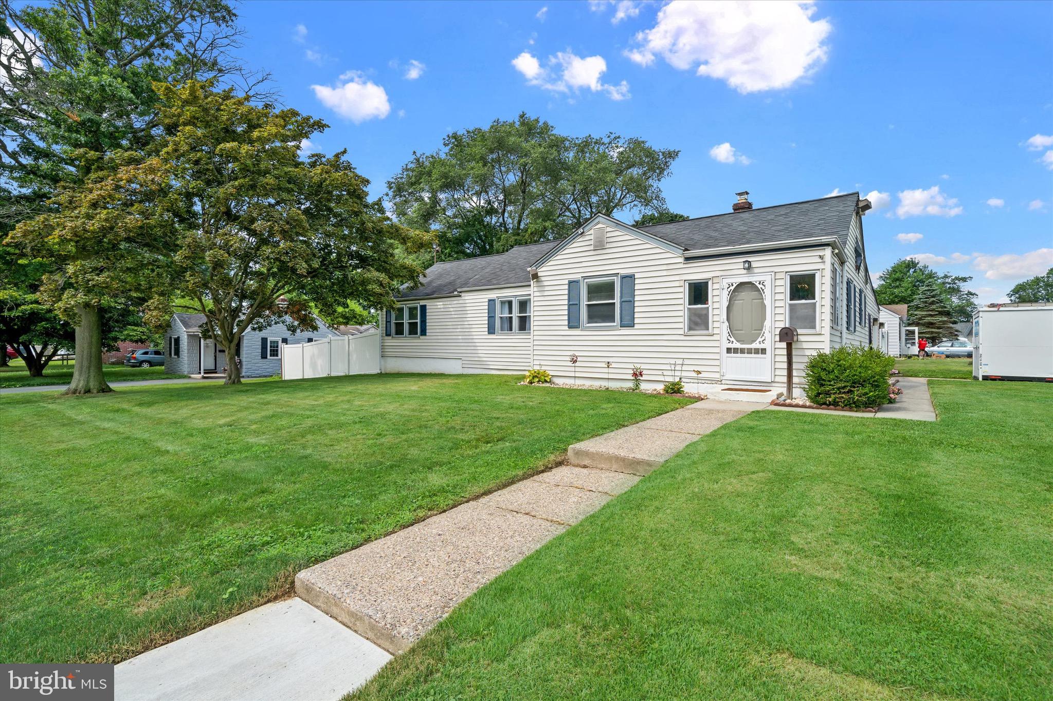 WILM MANOR GARDENS - Residential