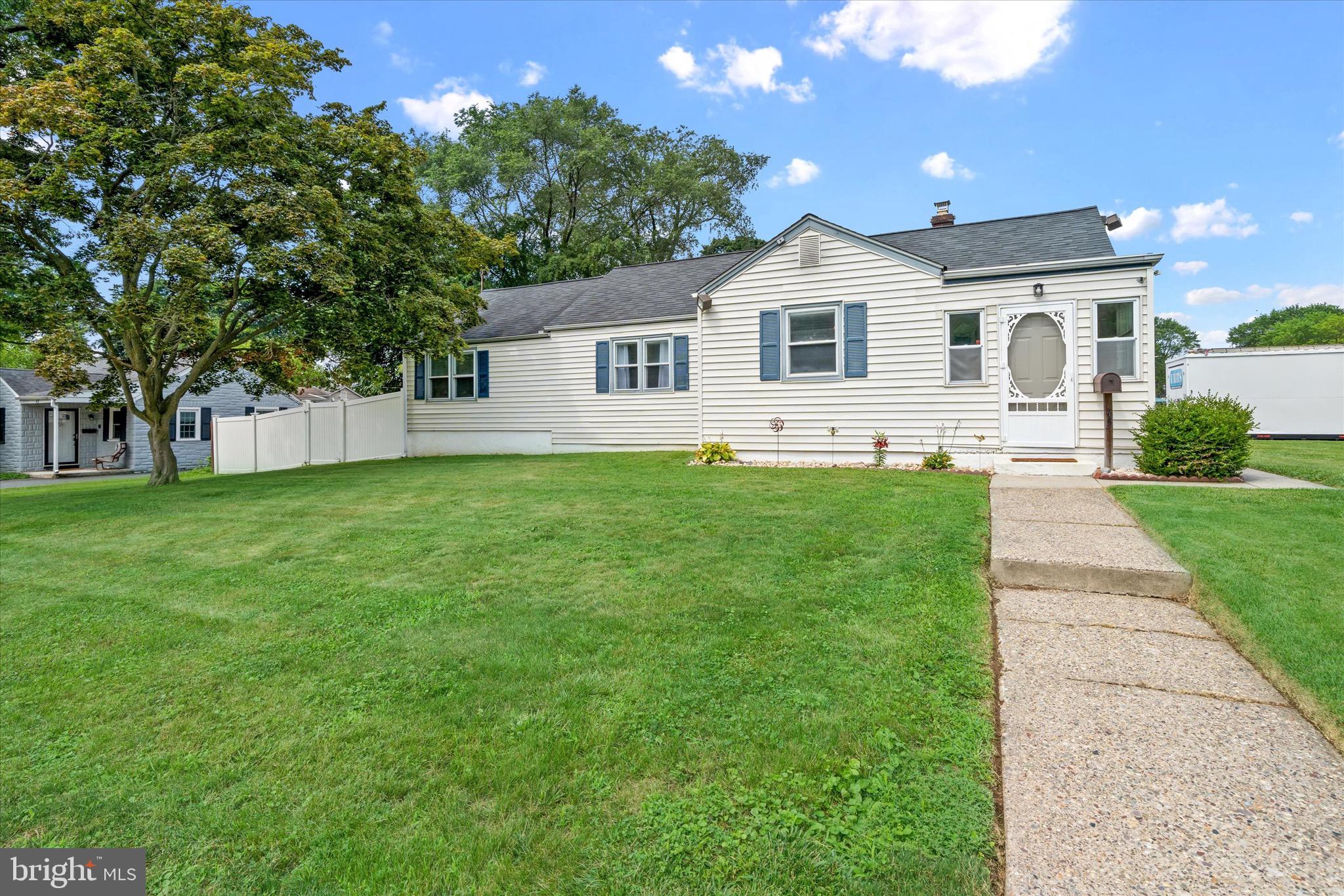 WILM MANOR GARDENS - Residential