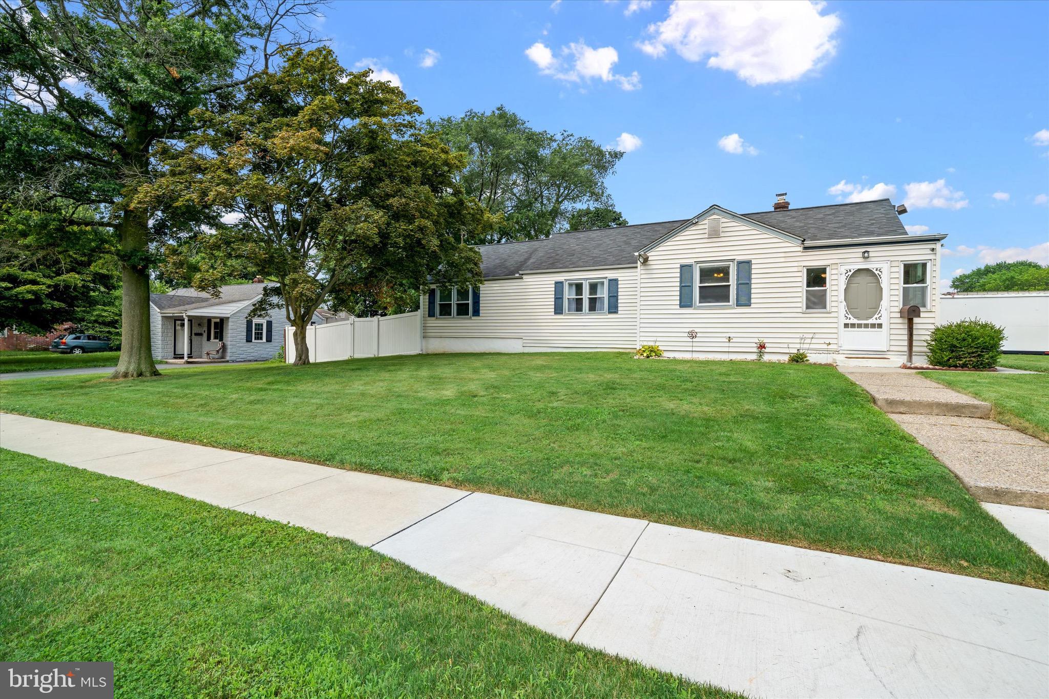 WILM MANOR GARDENS - Residential
