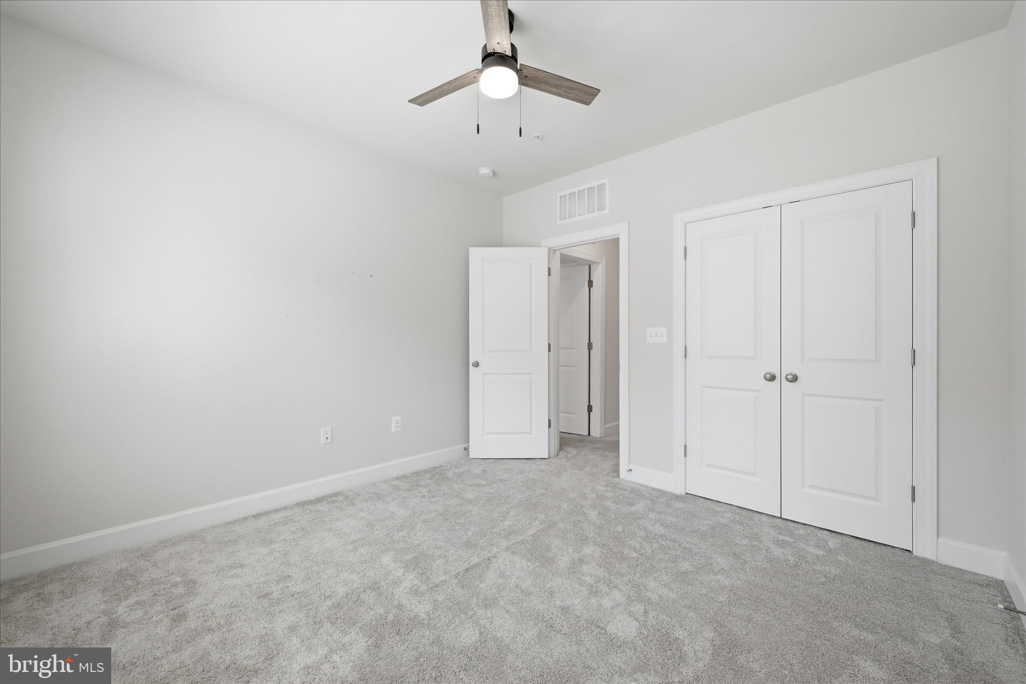 METRO WALK AT MOOREFIELD STATION - Residential