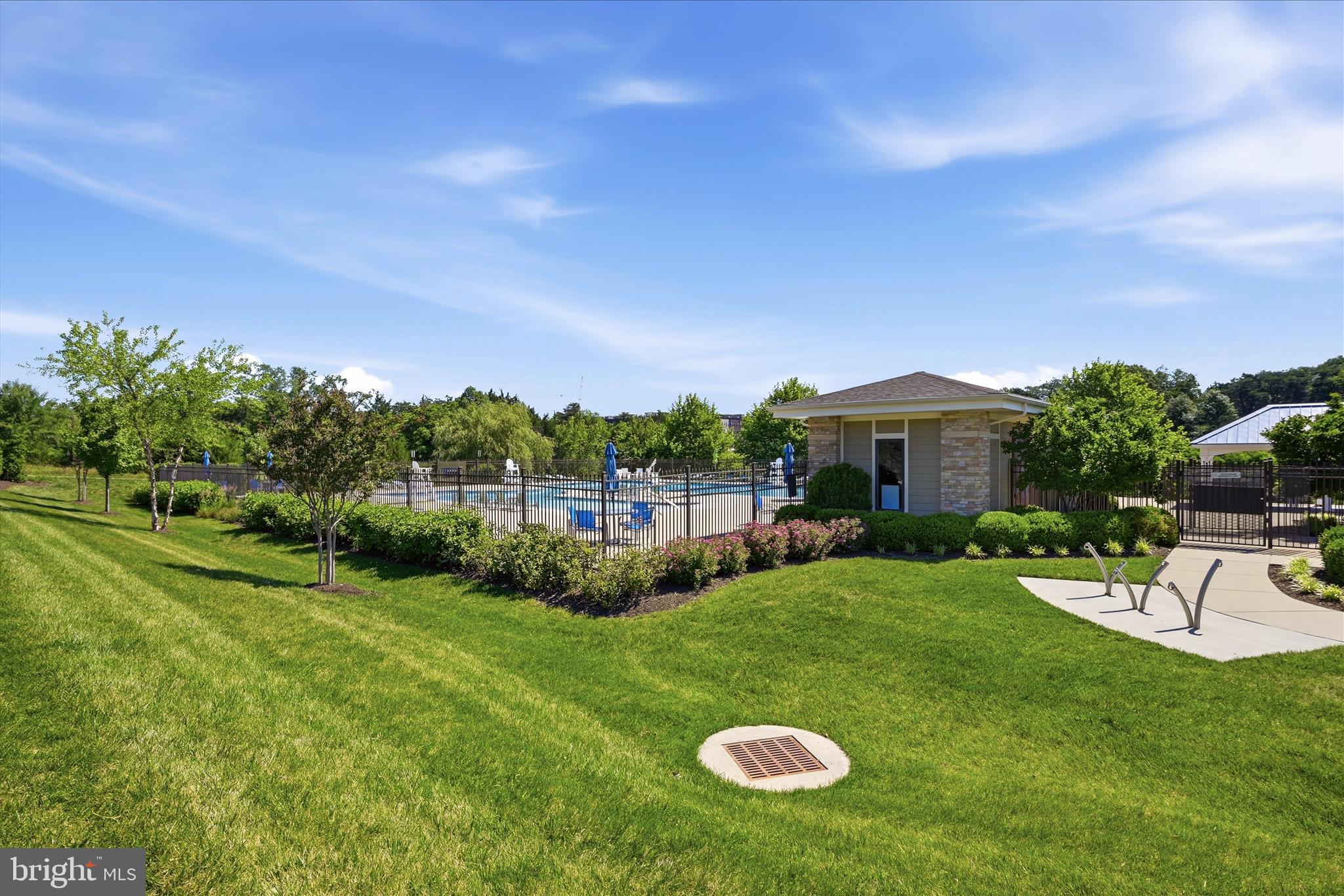METRO WALK AT MOOREFIELD STATION - Residential