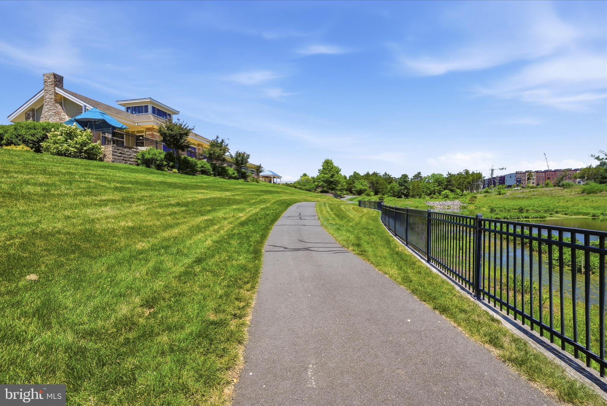 METRO WALK AT MOOREFIELD STATION - Residential