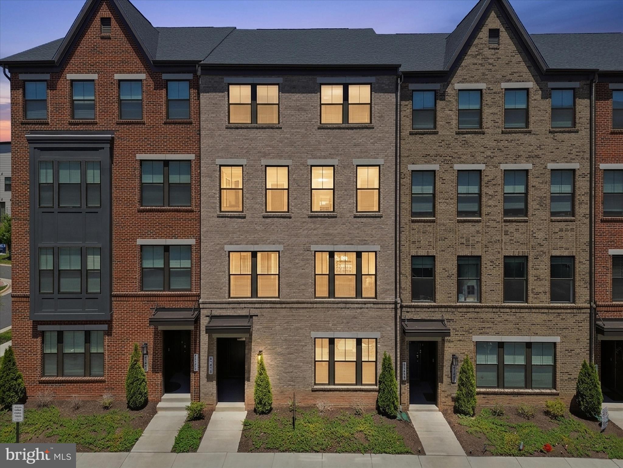 METRO WALK AT MOOREFIELD STATION - Residential