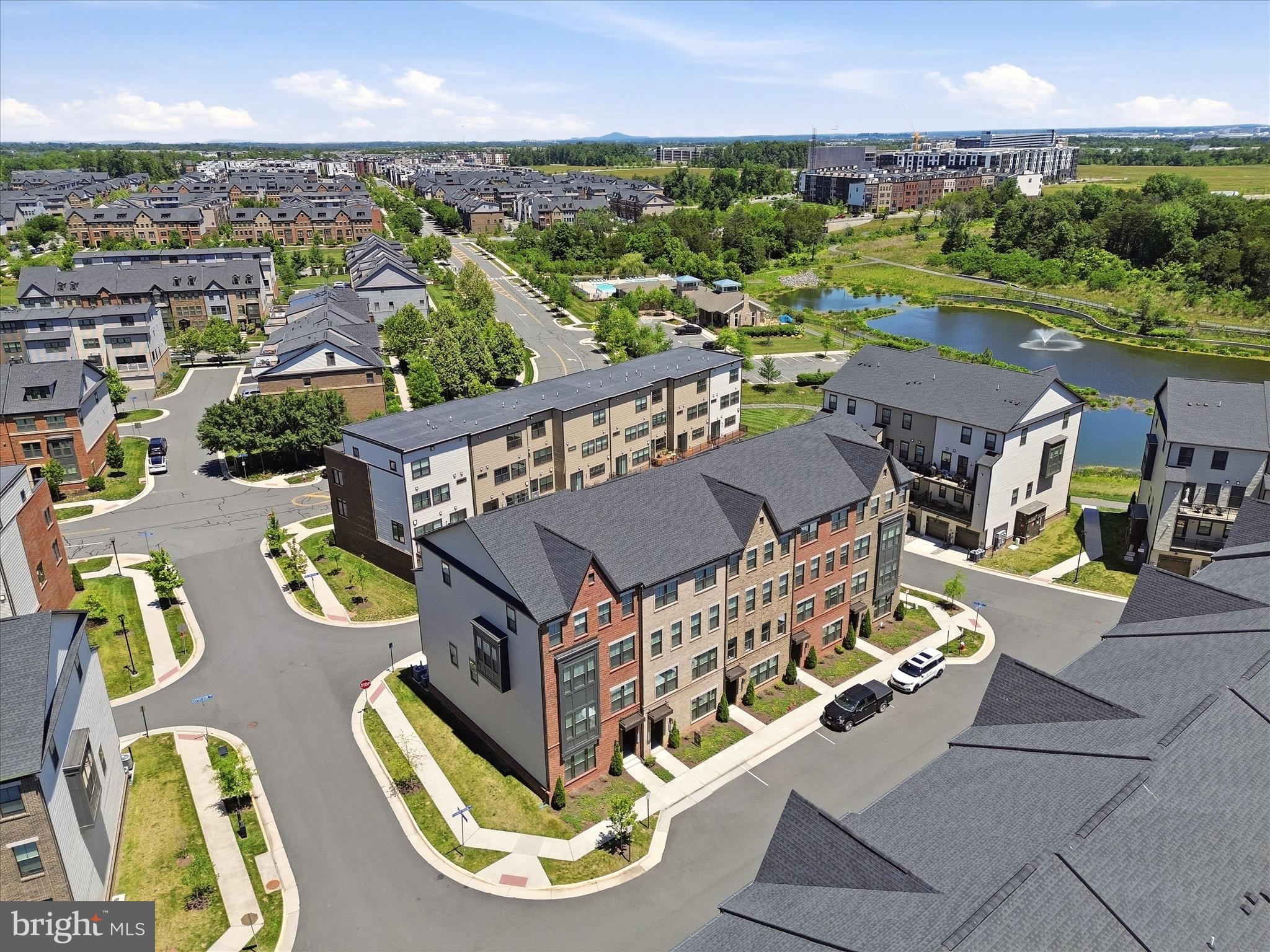 METRO WALK AT MOOREFIELD STATION - Residential