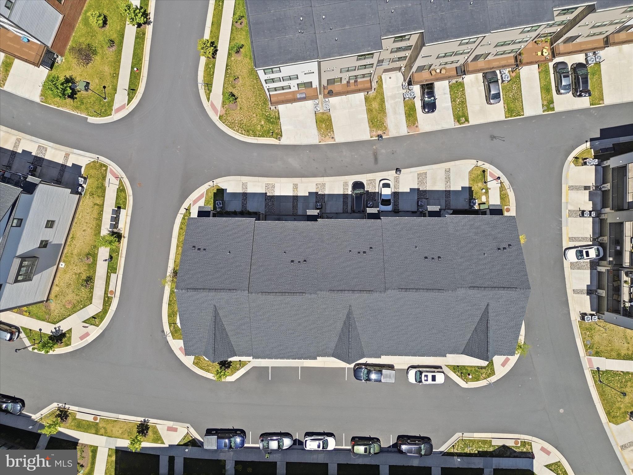 METRO WALK AT MOOREFIELD STATION - Residential