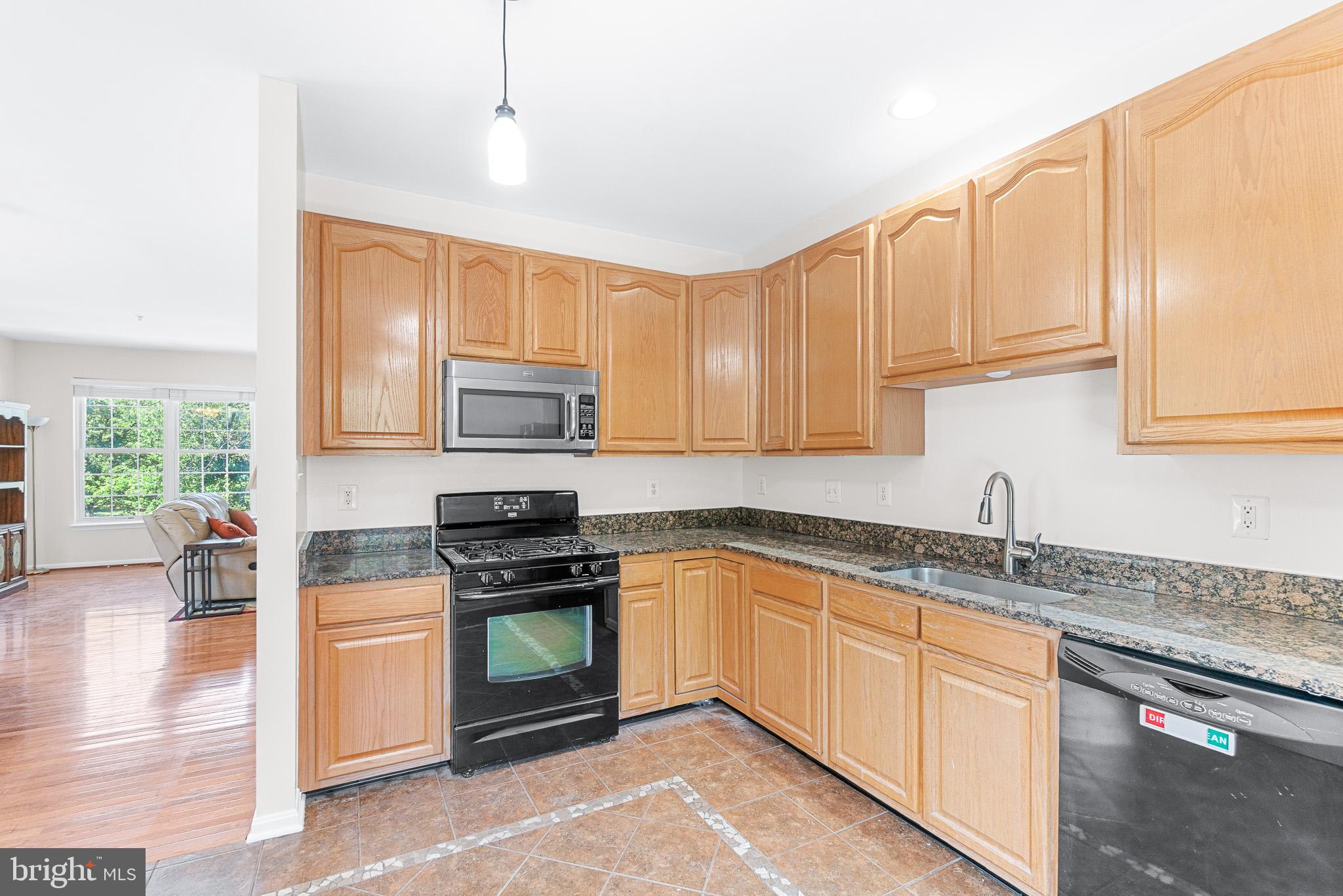RIVER OAKS - Residential