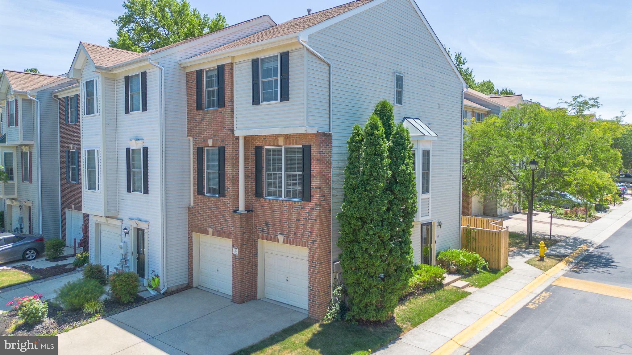RIVER OAKS - Residential